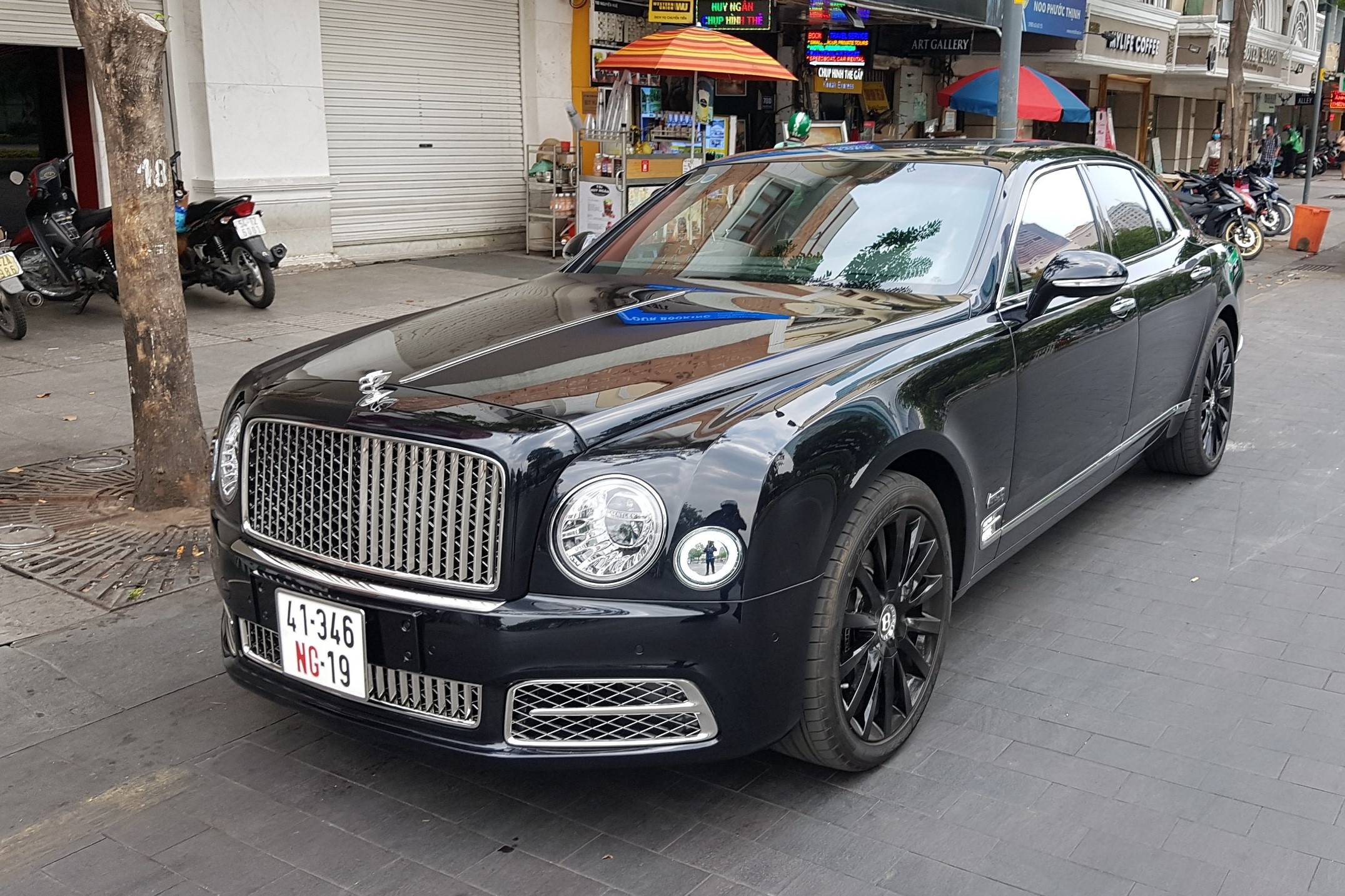 Bentley Mulsanne W.O. Edition hàng hiếm xuất hiện tại TP.HCM ảnh 9 Bentley Mulsanne W.O. Edition hang hiem xuat hien tai TP.HCM anh 9