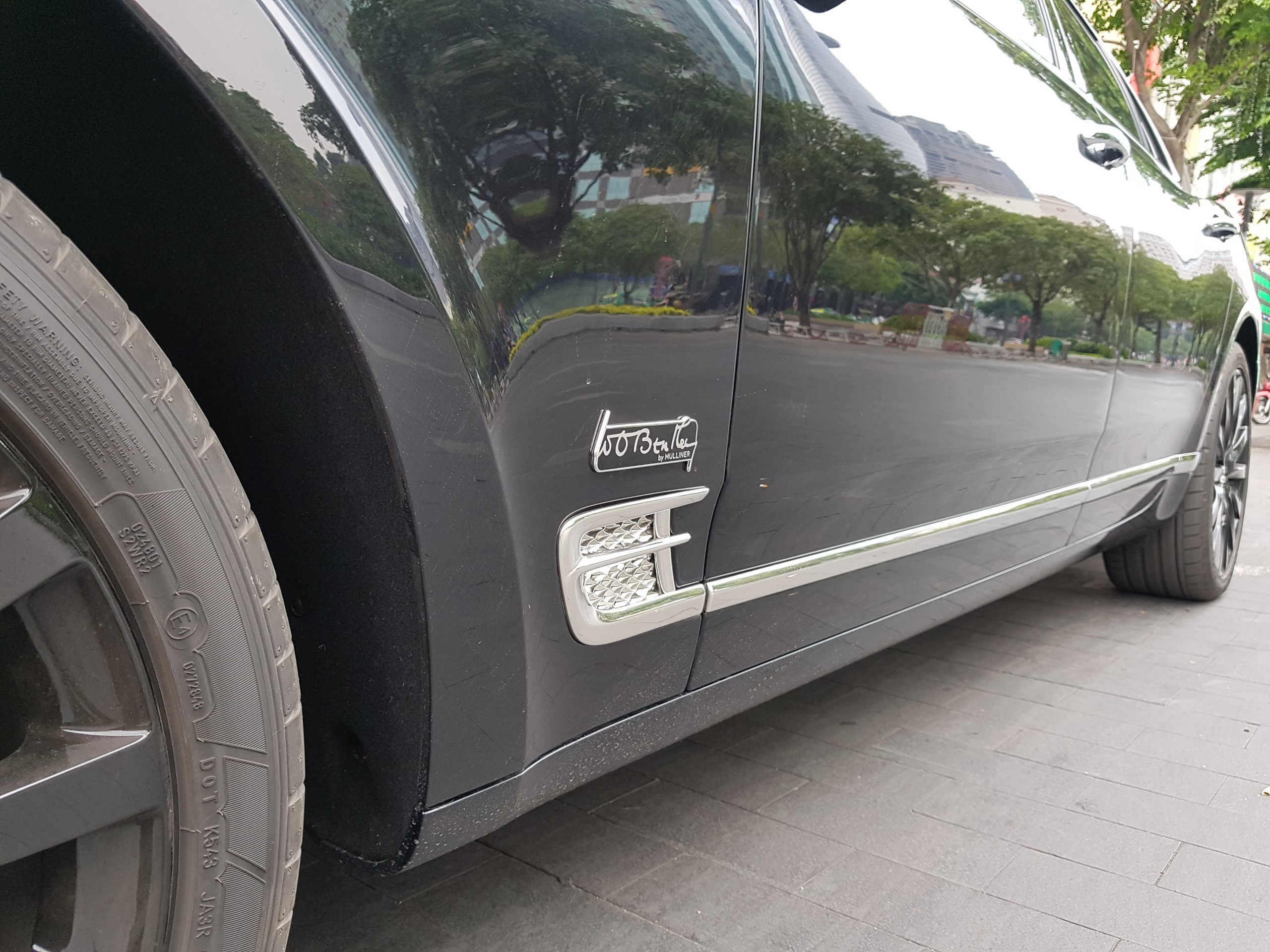 Bentley Mulsanne W.O. Edition hàng hiếm xuất hiện tại TP.HCM ảnh 8 Bentley Mulsanne W.O. Edition hang hiem xuat hien tai TP.HCM anh 8