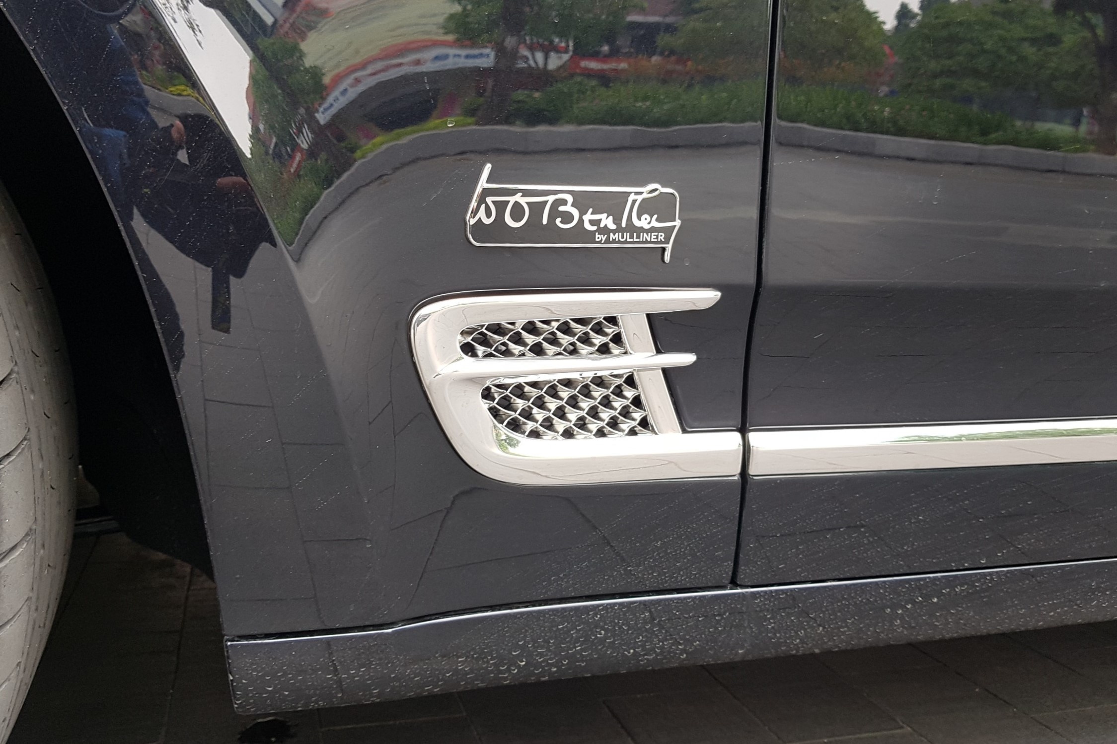 Bentley Mulsanne W.O. Edition hàng hiếm xuất hiện tại TP.HCM ảnh 3 Bentley Mulsanne W.O. Edition hang hiem xuat hien tai TP.HCM anh 3