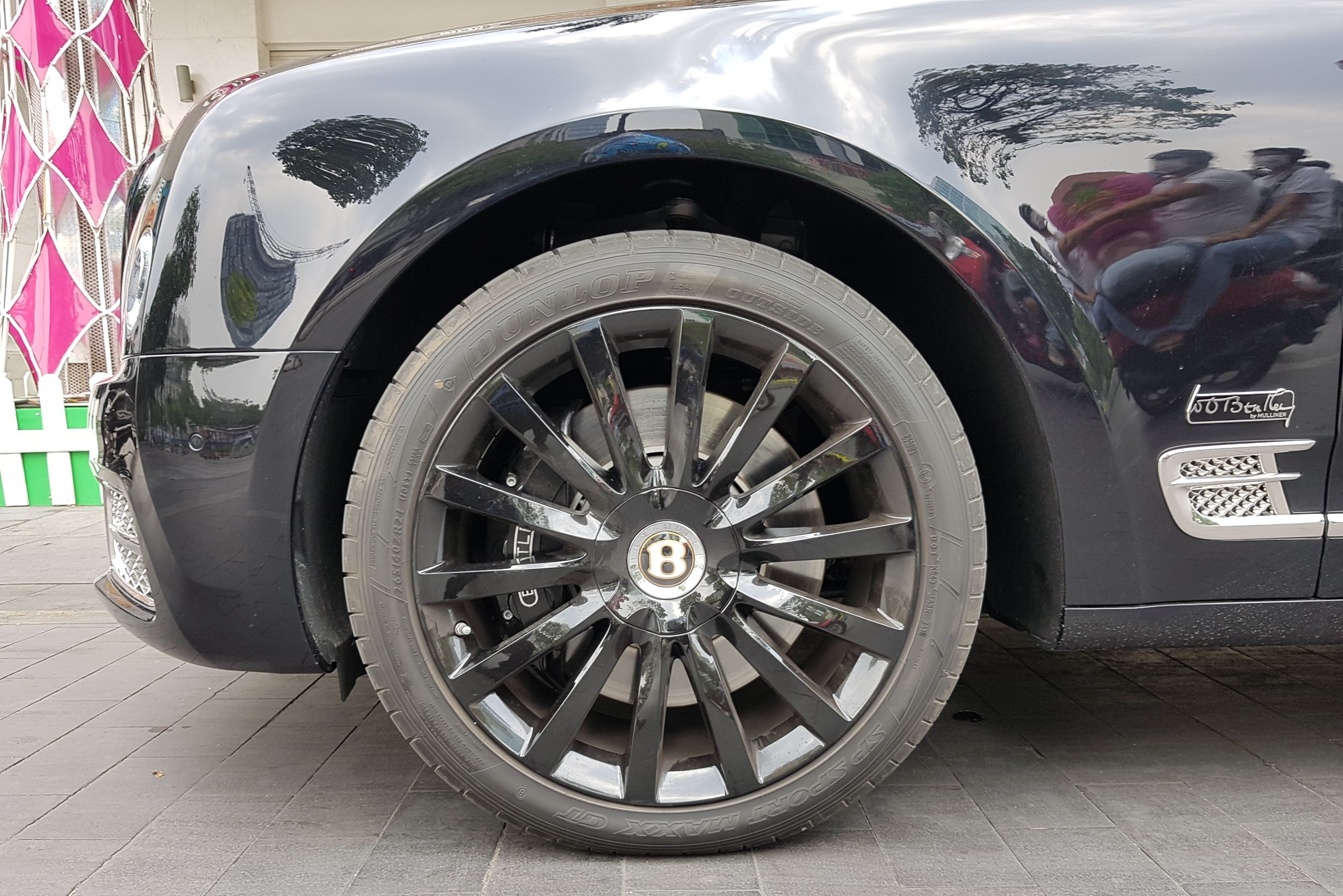 Bentley Mulsanne W.O. Edition hàng hiếm xuất hiện tại TP.HCM ảnh 5 Bentley Mulsanne W.O. Edition hang hiem xuat hien tai TP.HCM anh 5