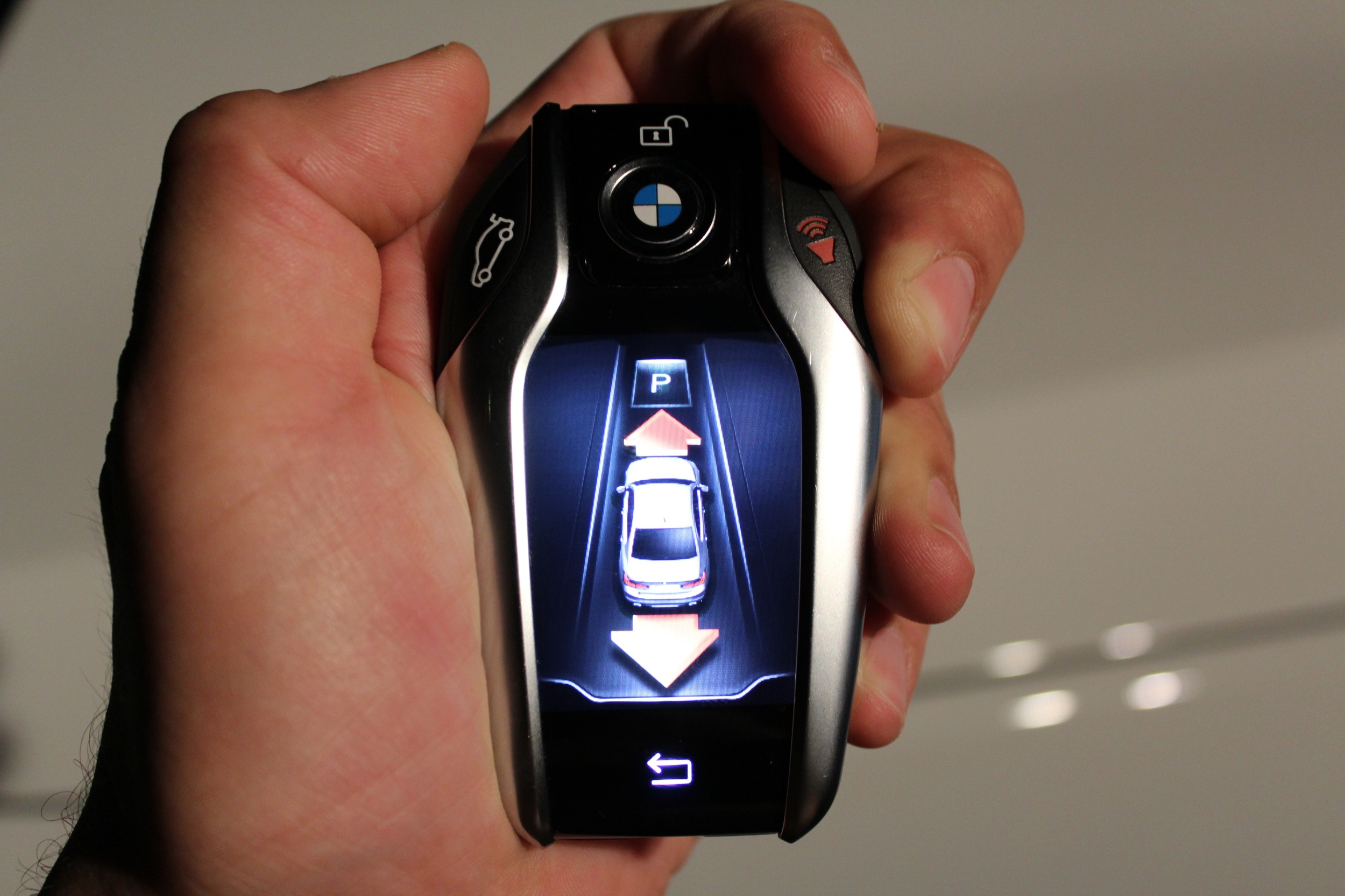 Phan biet keyless entry va smartkey anh 4