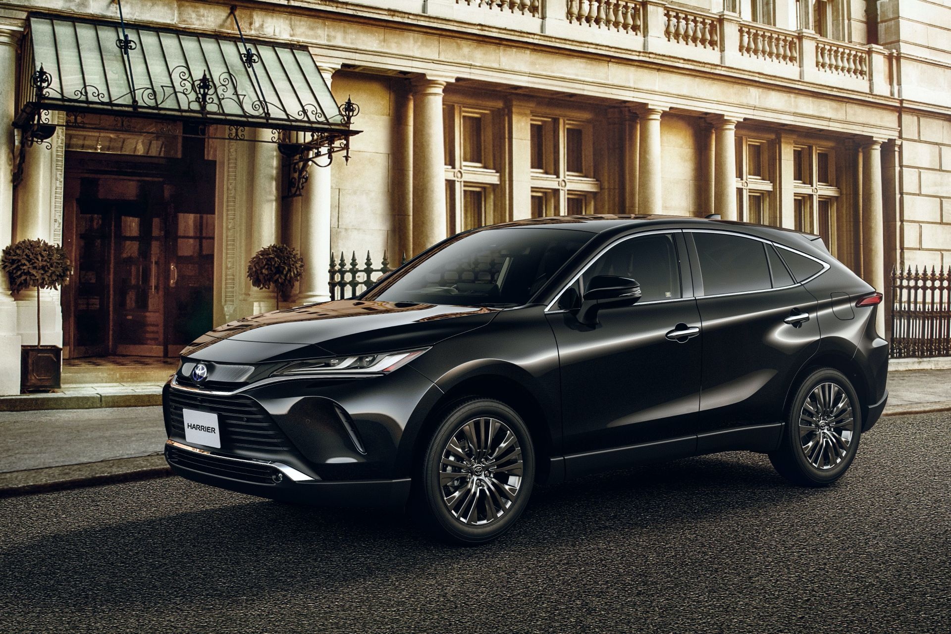 Toyota Harrier 2020 ra mắt ảnh 1 Toyota Harrier 2020 ra mat anh 1