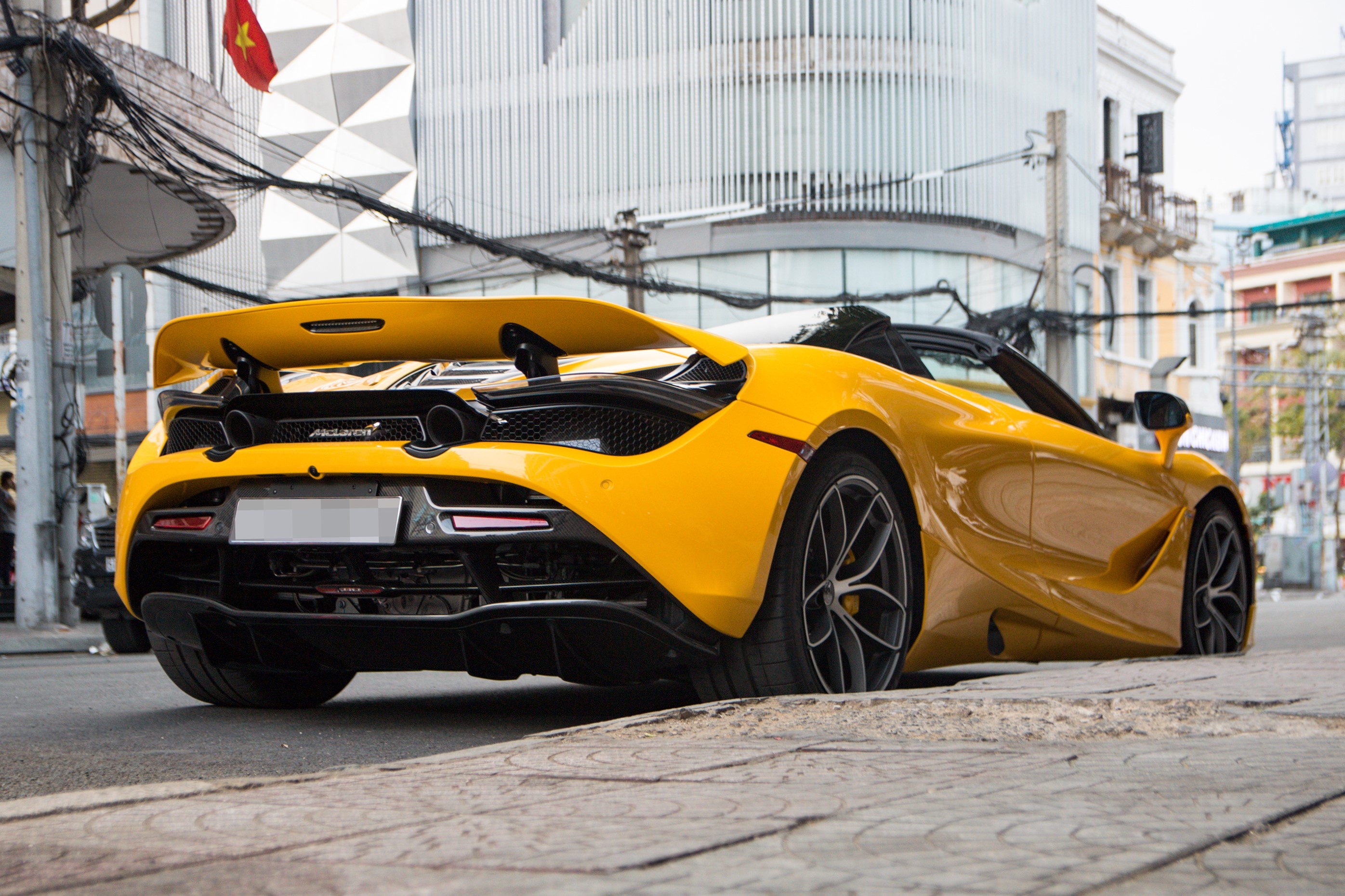 McLaren 720S Spider tai TP.HCM anh 9