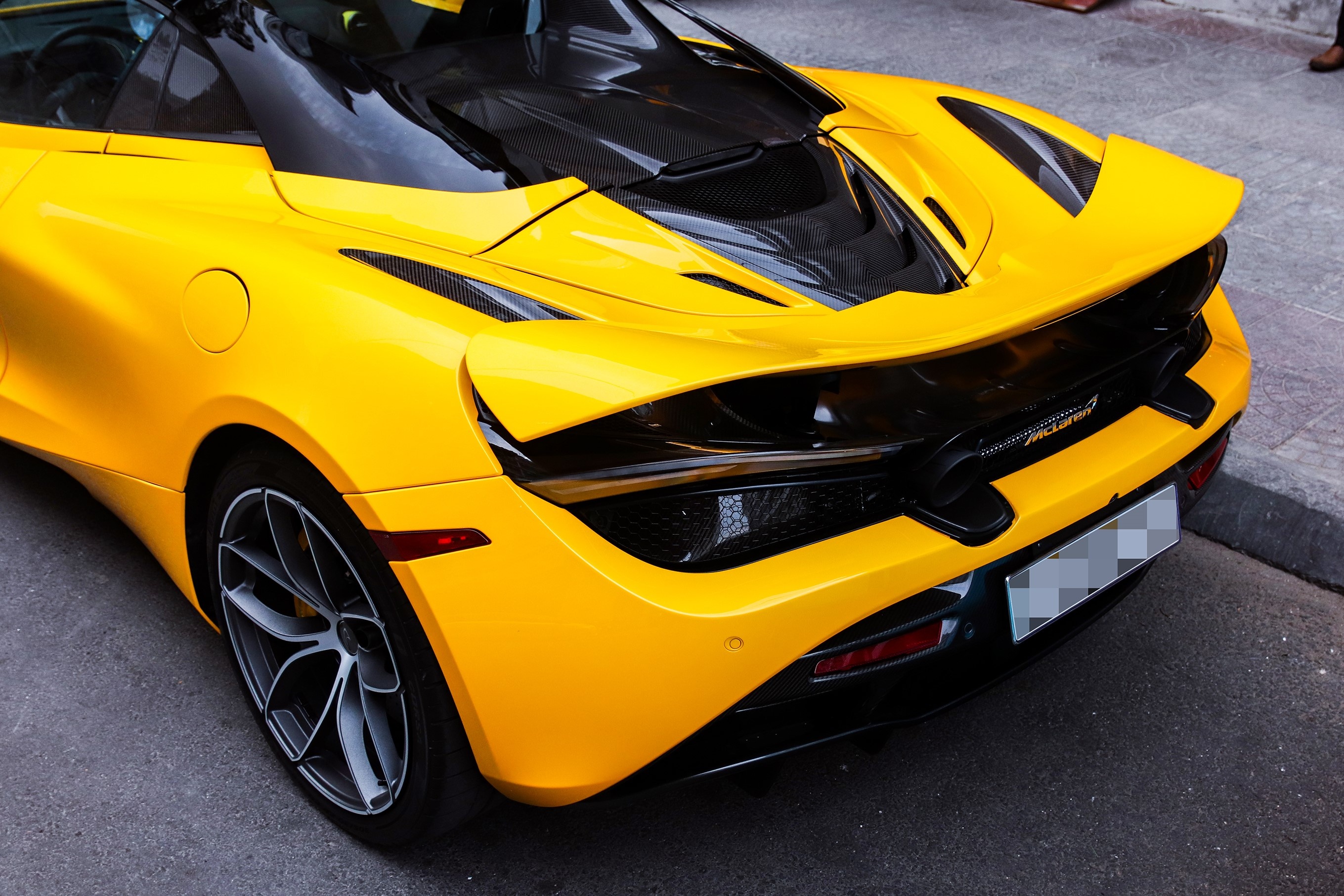 McLaren 720S Spider tai TP.HCM anh 3