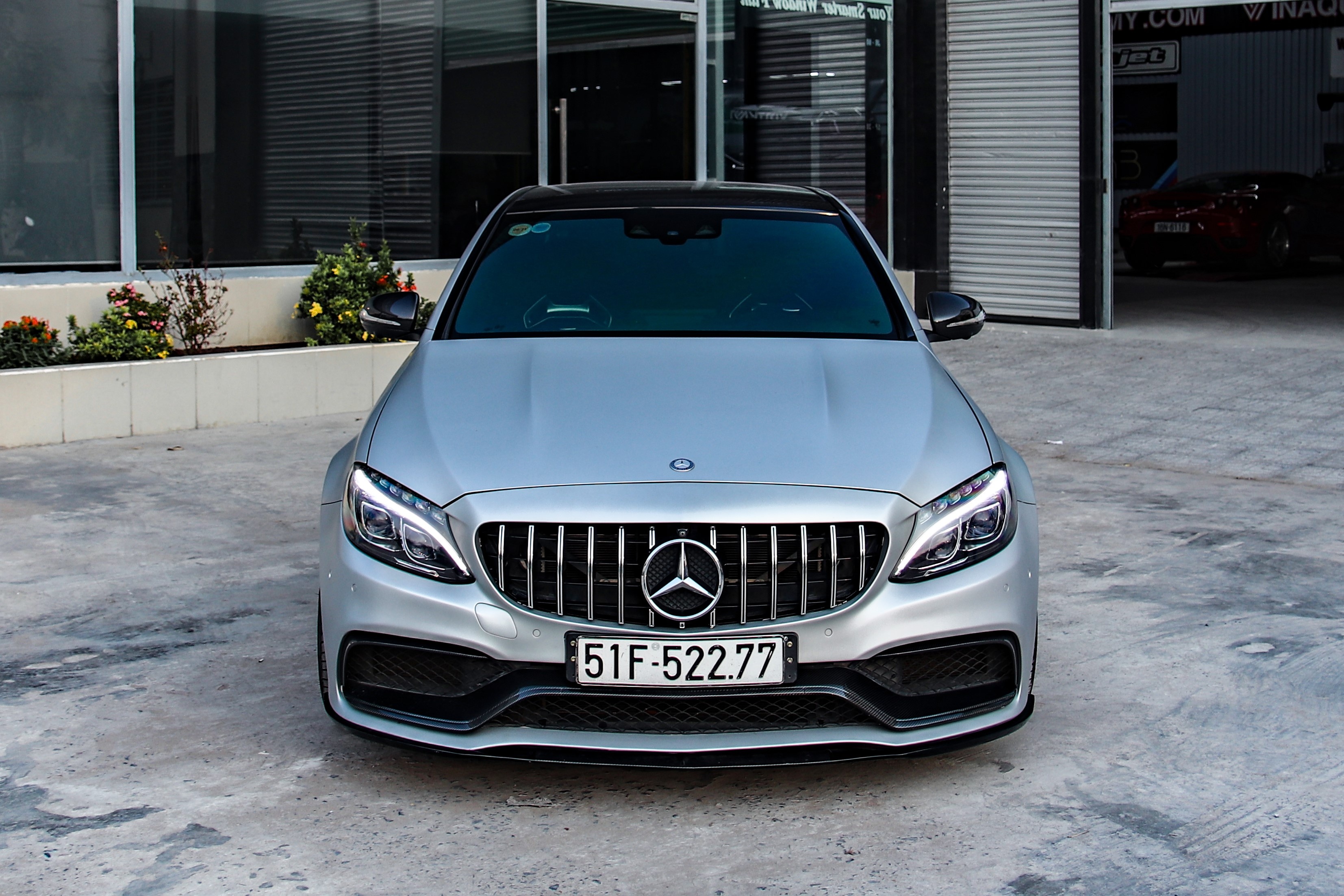 Mercedes-AMG C 63 S từng của Cường Đô La ảnh 4 Mercedes-AMG C 63 S tung cua Cuong Do La anh 4