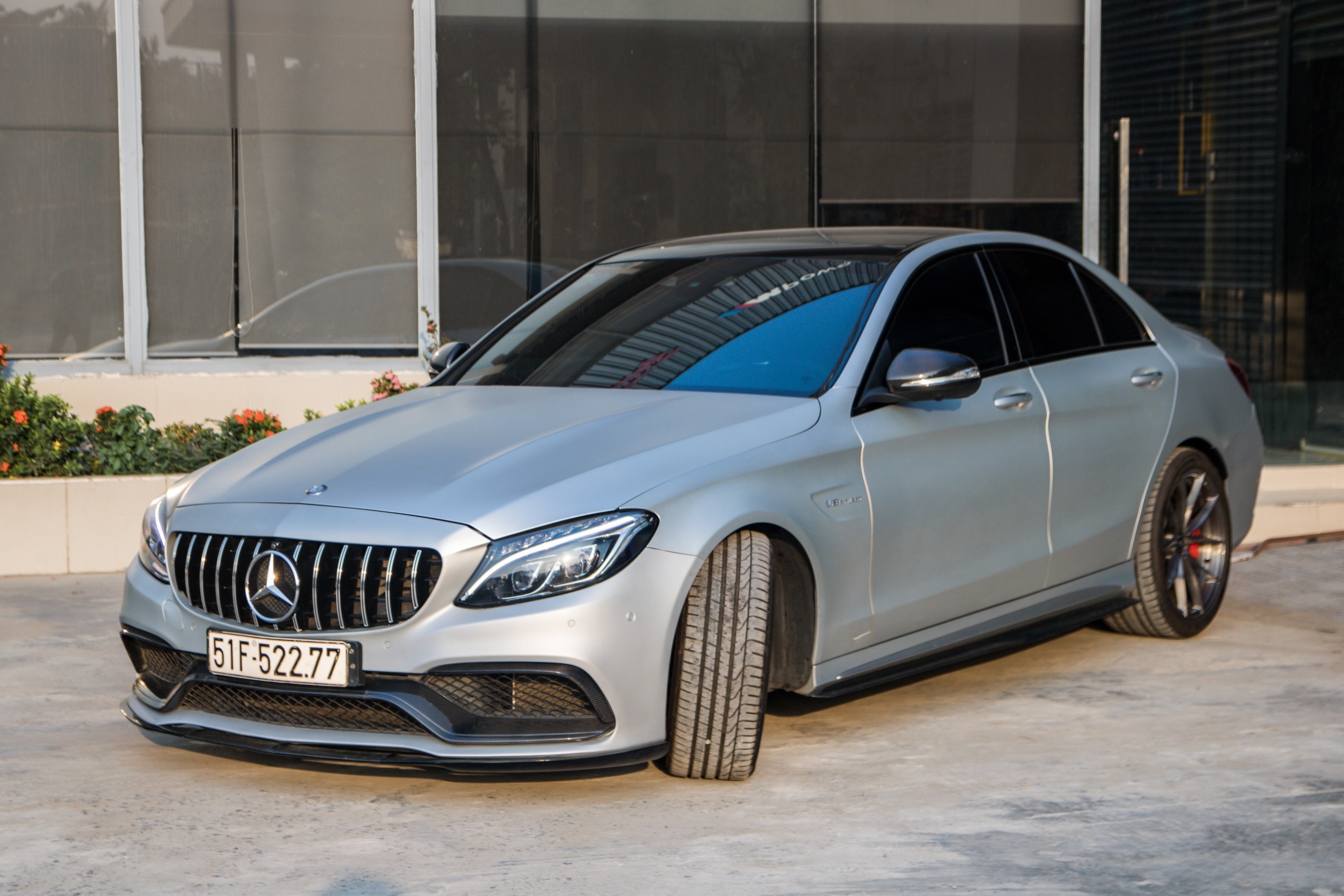 Mercedes-AMG C 63 S từng của Cường Đô La ảnh 2 Mercedes-AMG C 63 S tung cua Cuong Do La anh 2
