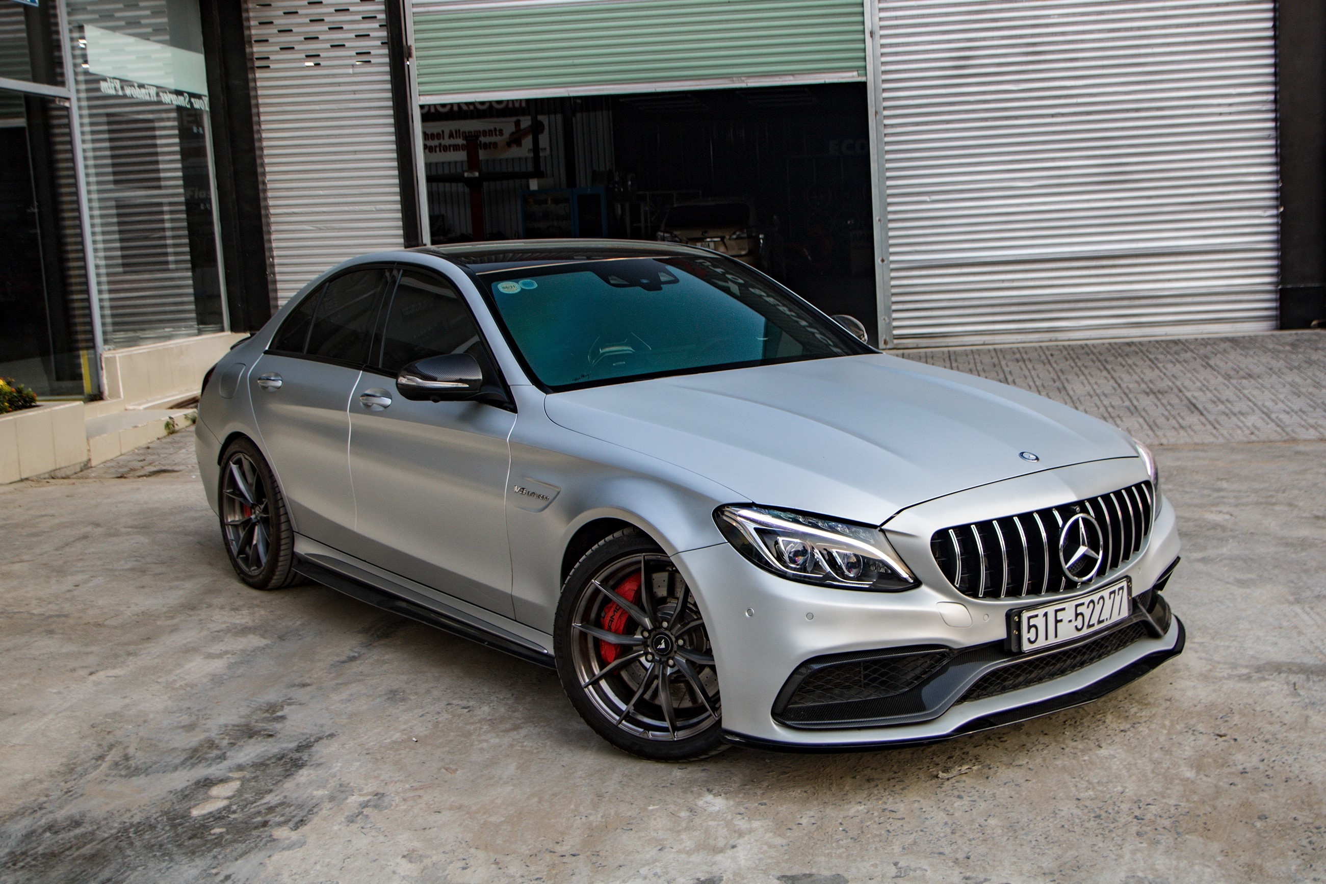 Mercedes-AMG C 63 S từng của Cường Đô La ảnh 1 Mercedes-AMG C 63 S tung cua Cuong Do La anh 1