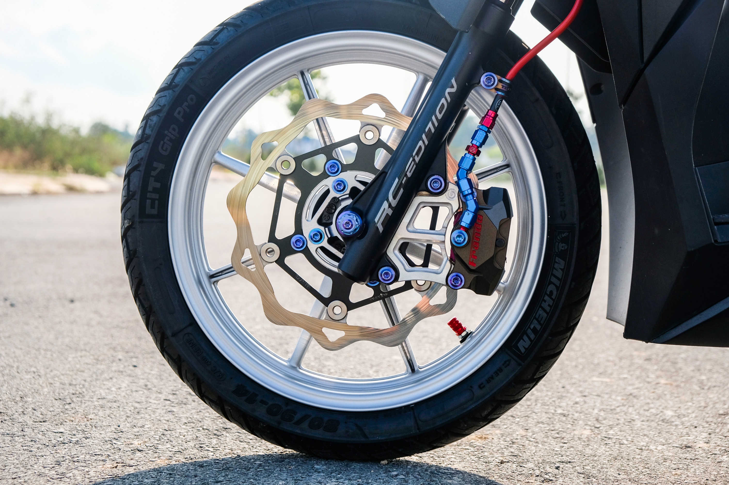 Honda Vario 150 do cua biker Vinh Long anh 7