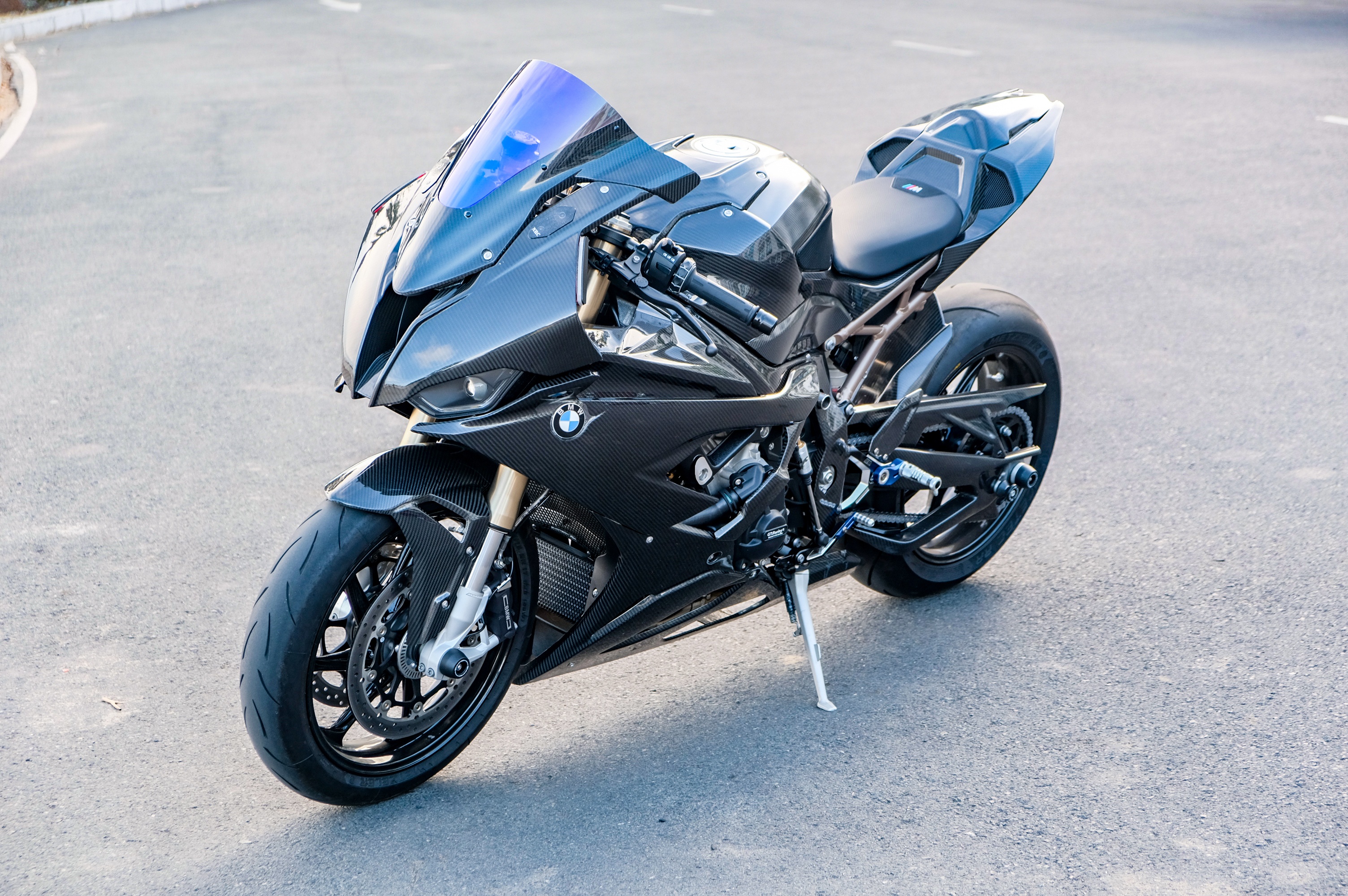 BMW S 1000 RR do dan ao carbon anh 11