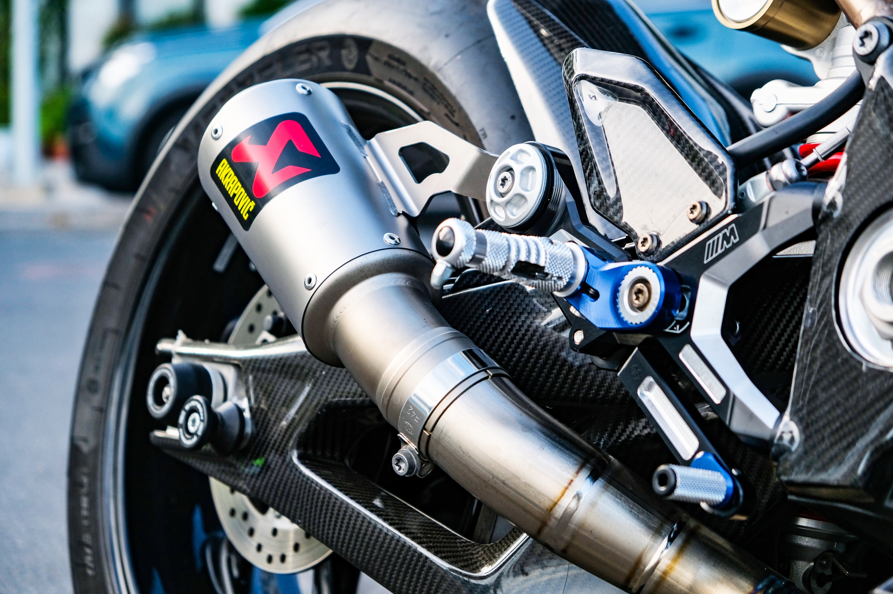 BMW S 1000 RR do dan ao carbon anh 7