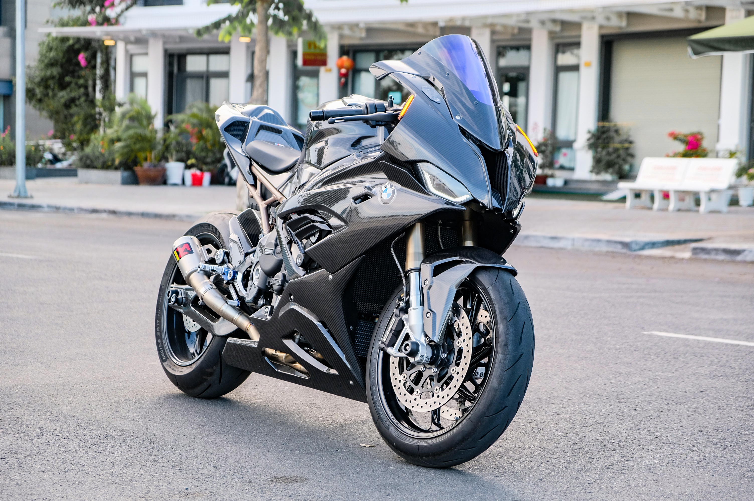 BMW S 1000 RR do dan ao carbon anh 1
