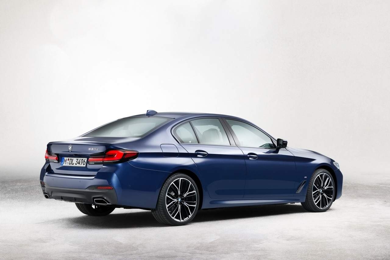 BMW 5 Series facelift lộ diện ảnh 2 BMW 5 Series facelift lo dien anh 2