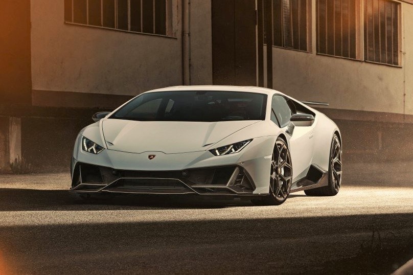 Lamborghini Huracan EVO voi goi do giam can, tang khi dong hoc hinh anh