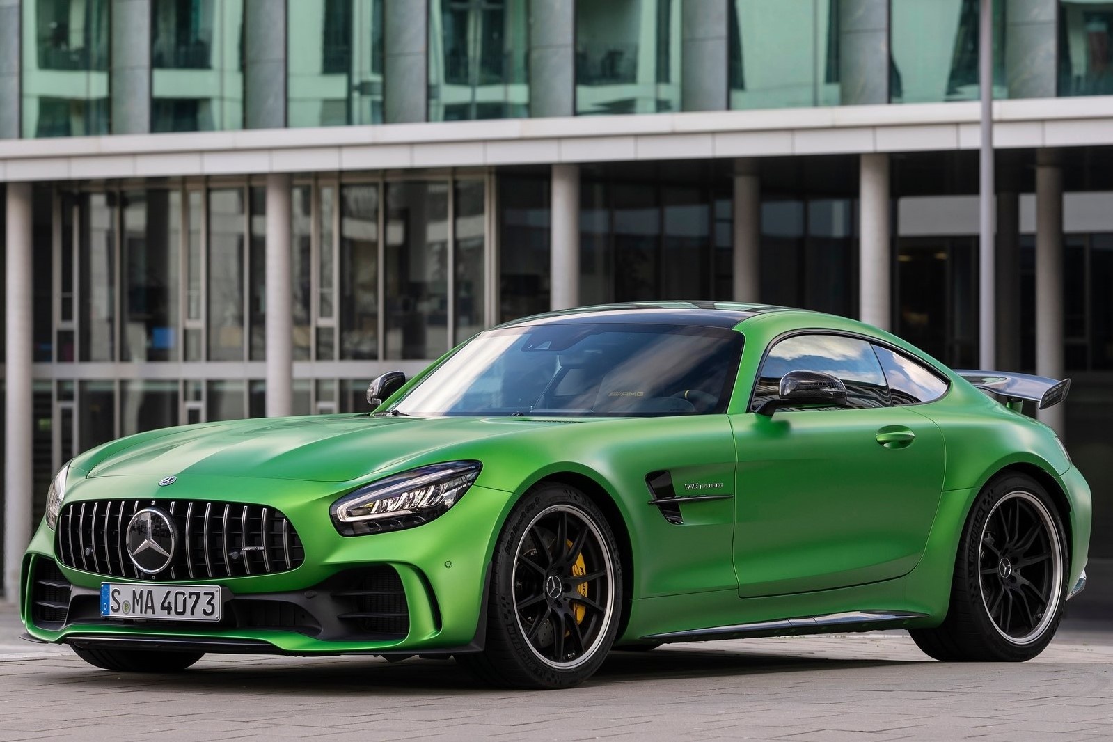 Mercedes-AMG GT R vừa ra mắt VN ảnh 1 Mercedes-AMG GT R vua ra mat VN anh 1