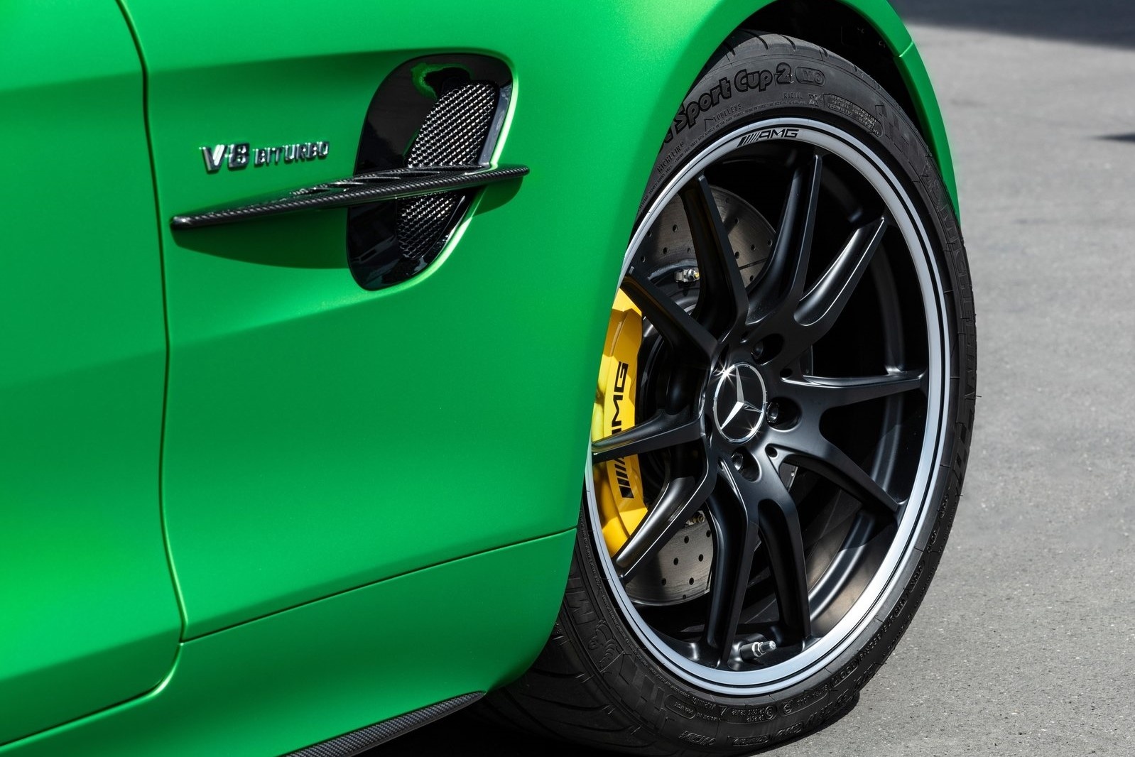 Mercedes-AMG GT R vừa ra mắt VN ảnh 6 Mercedes-AMG GT R vua ra mat VN anh 6