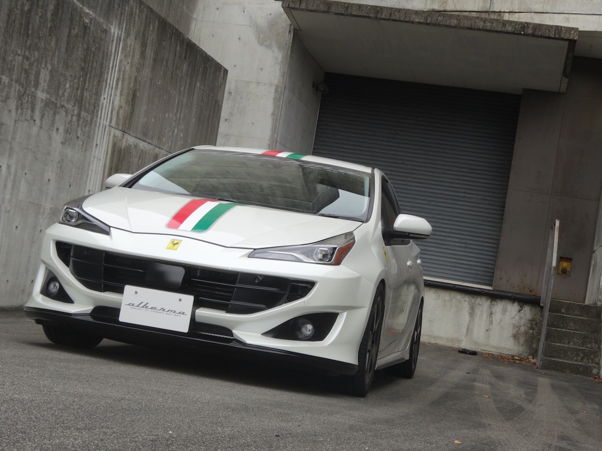 Toyota Prius hóa siêu xe Ferrari ảnh 6 Toyota Prius hoa sieu xe Ferrari anh 6