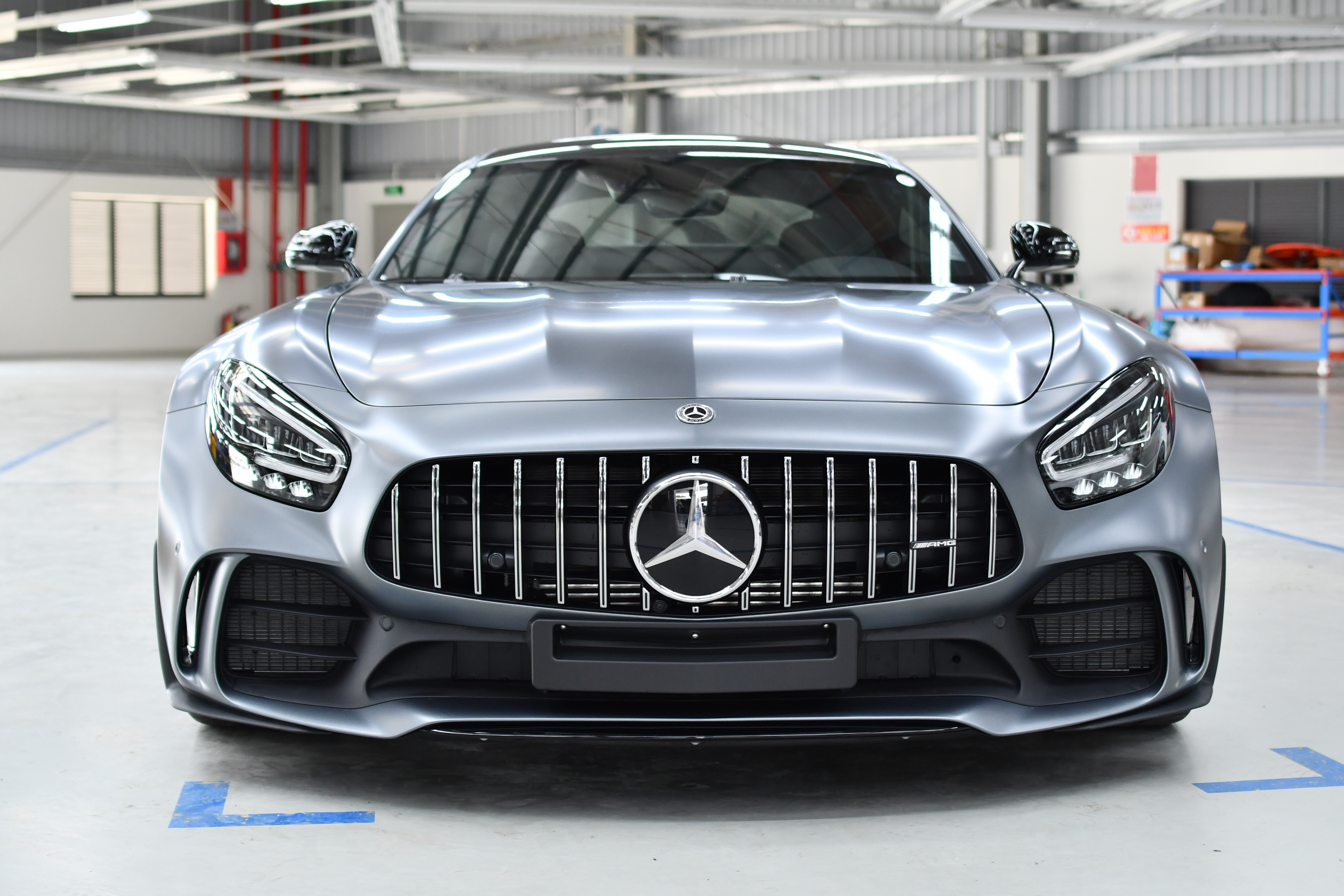 Mercedes-AMG GT R anh 3
