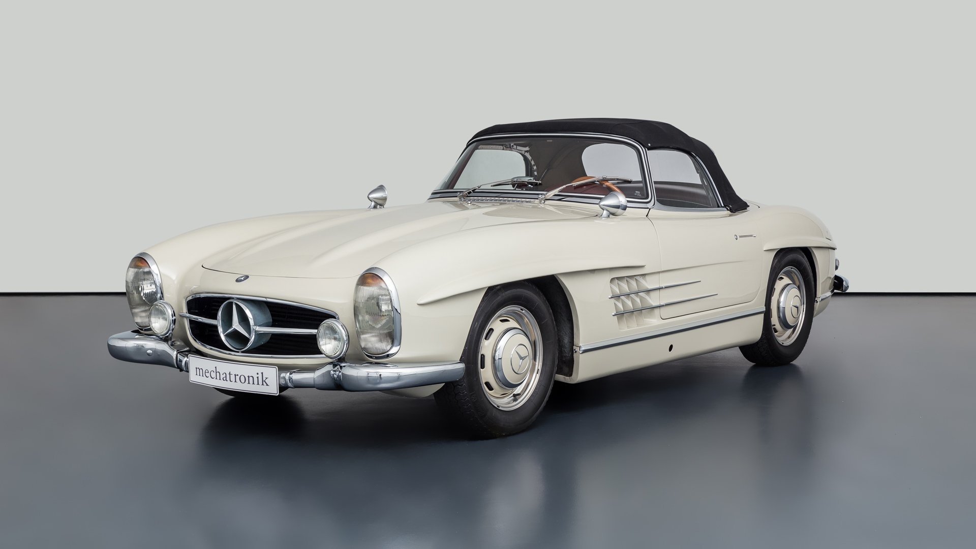 Mercedes-Benz 300 SL Roadster gia 1 trieu USD anh 6