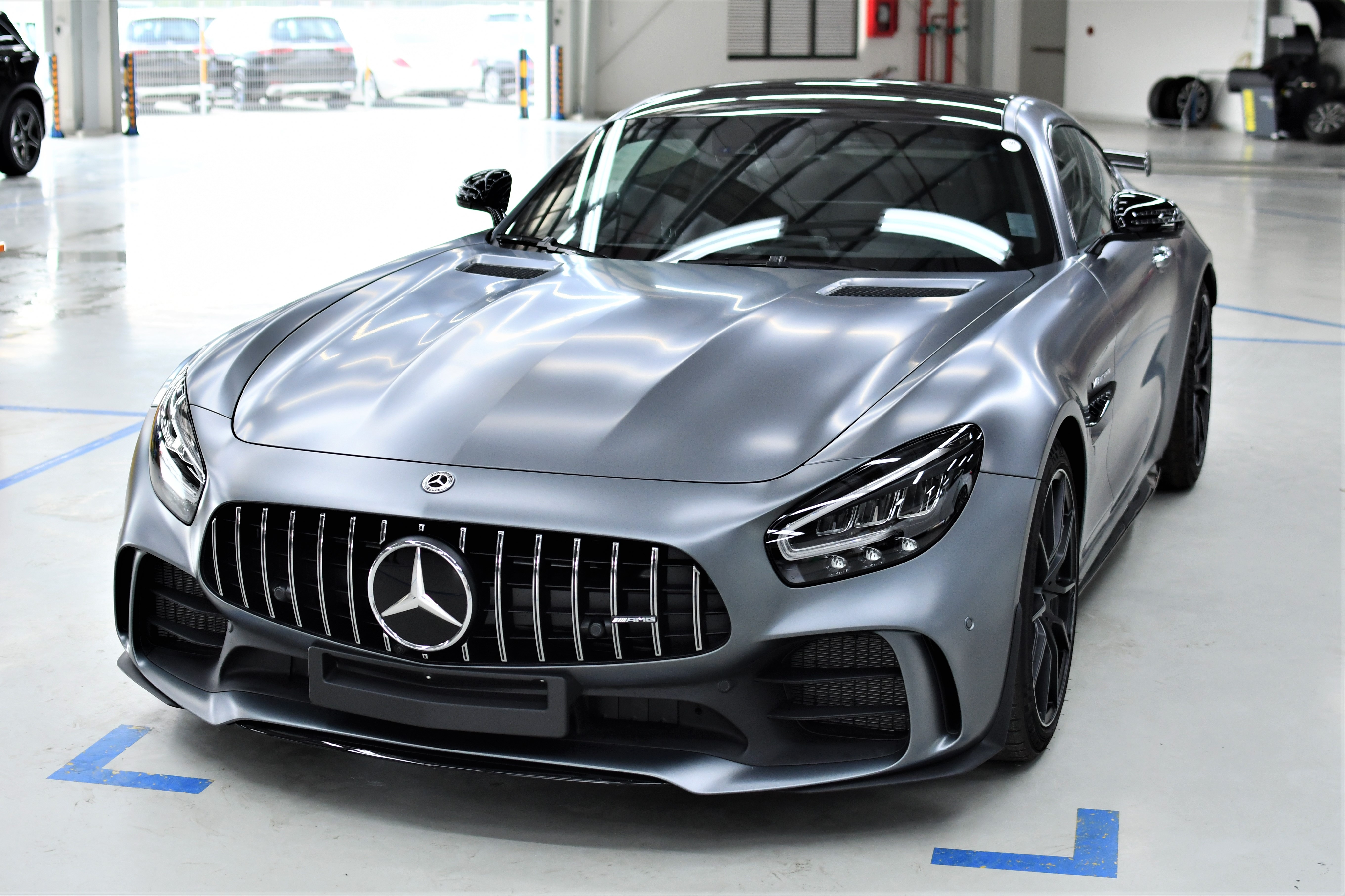 Nhung sieu xe phan phoi chinh hang tai Viet Nam anh 1