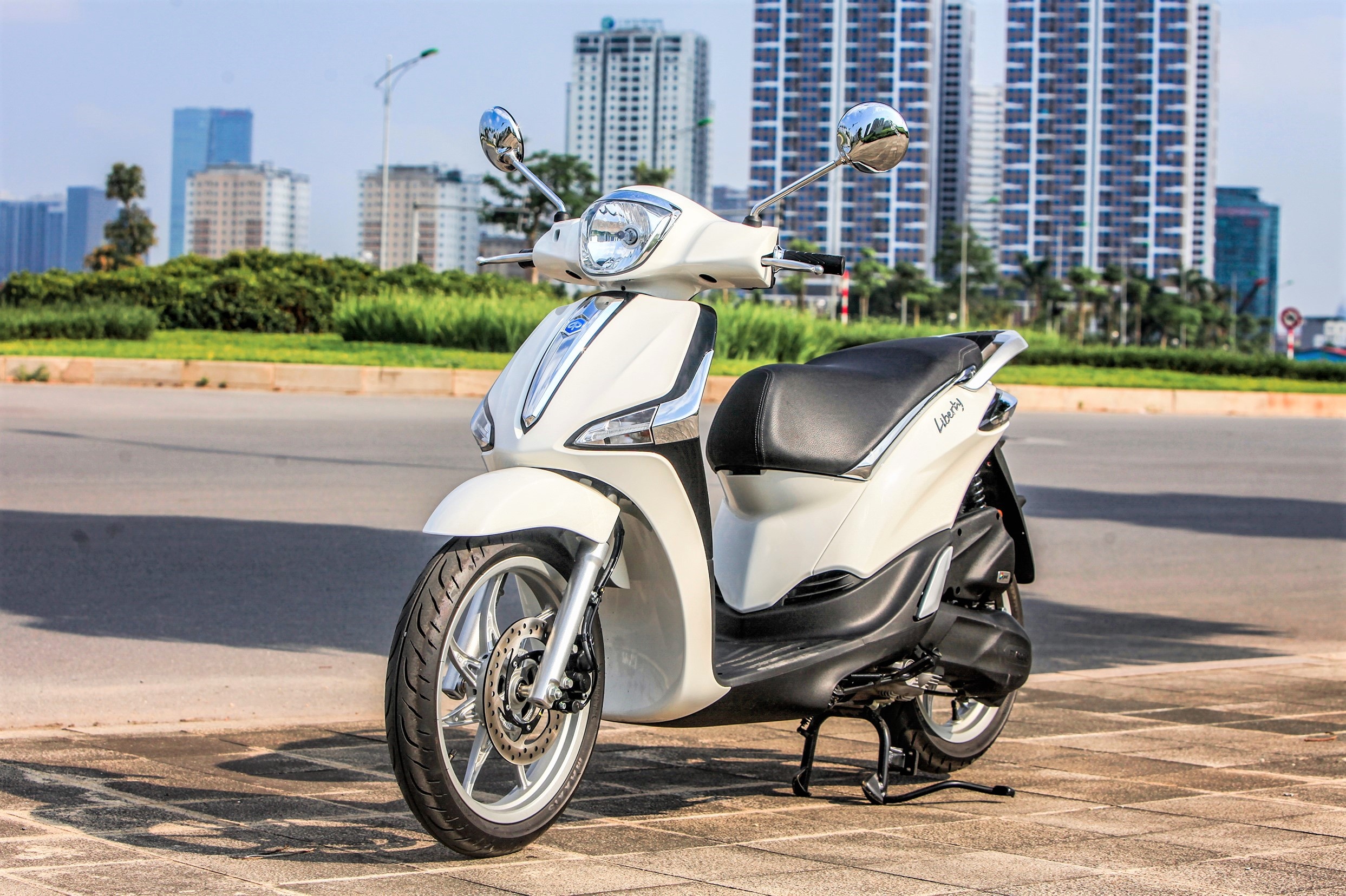 Chi tiet Piaggio Liberty 50 - xe tay ga khong danh cho so dong hinh anh