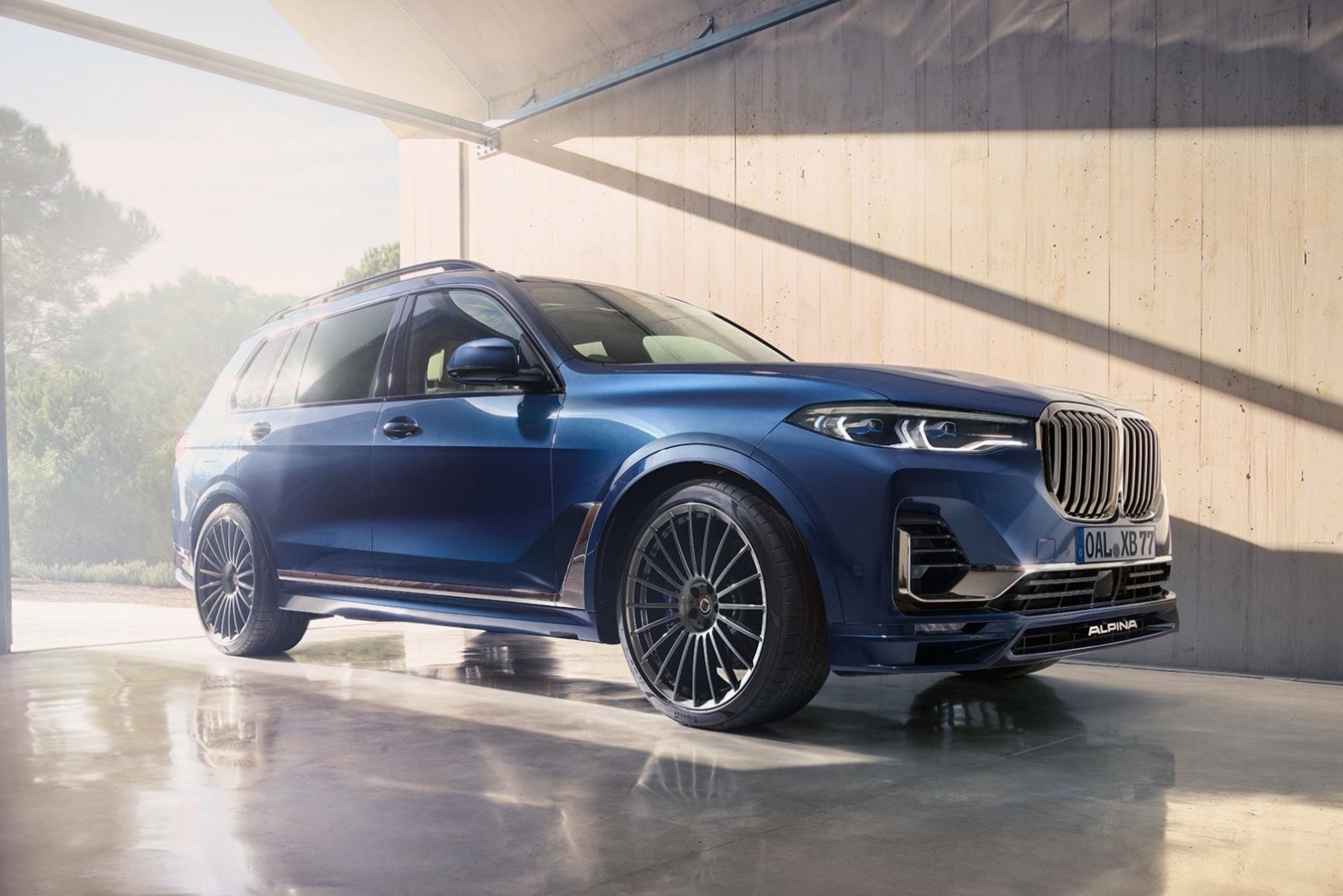 SUV hang sang Alpina XB7 ra mat tai My - ban nang cap cua BMW X7 hinh anh