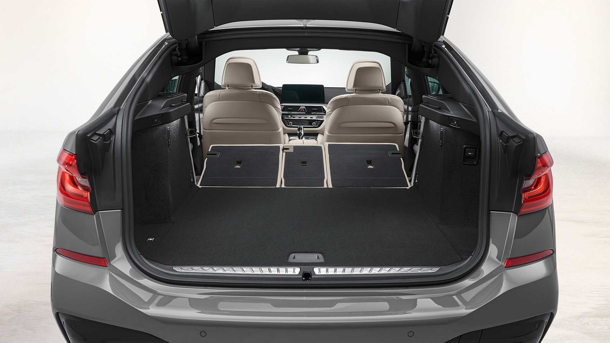 BMW 6-Series Gran Turismo 2021 ra mắt ảnh 5 BMW 6-Series Gran Turismo 2021 ra mat anh 5