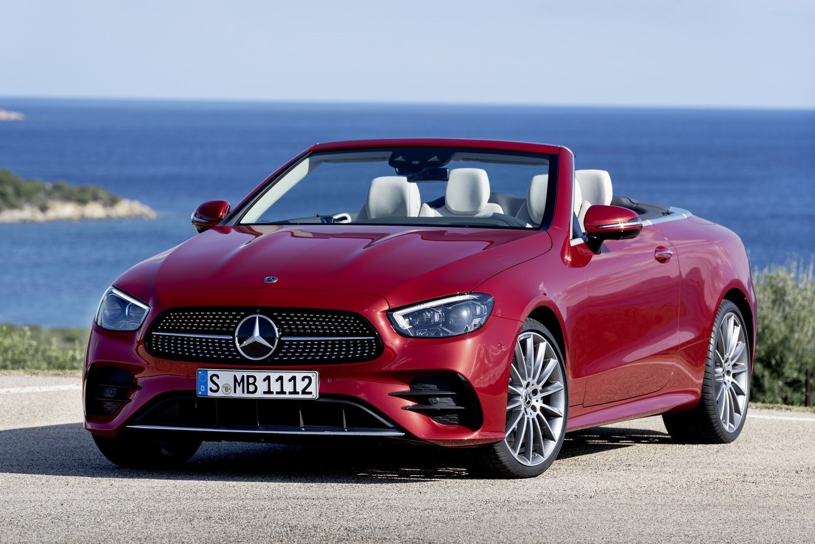 Mercedes-Benz E-Class Cabriolet 2021 ra mat voi nhieu cong nghe moi hinh anh