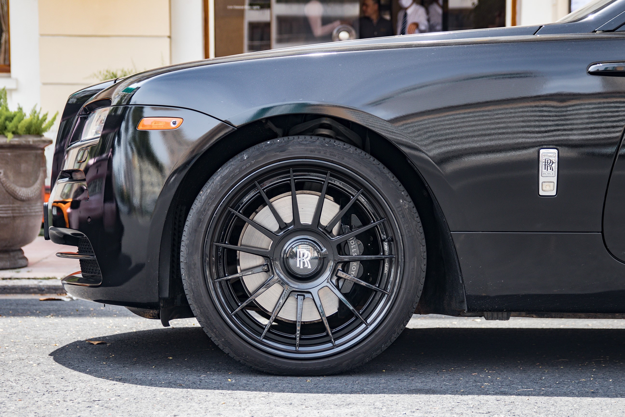 Rolls-Royce Wraith được lột xác ấn tượng ảnh 8 Rolls-Royce Wraith duoc lot xac an tuong anh 8