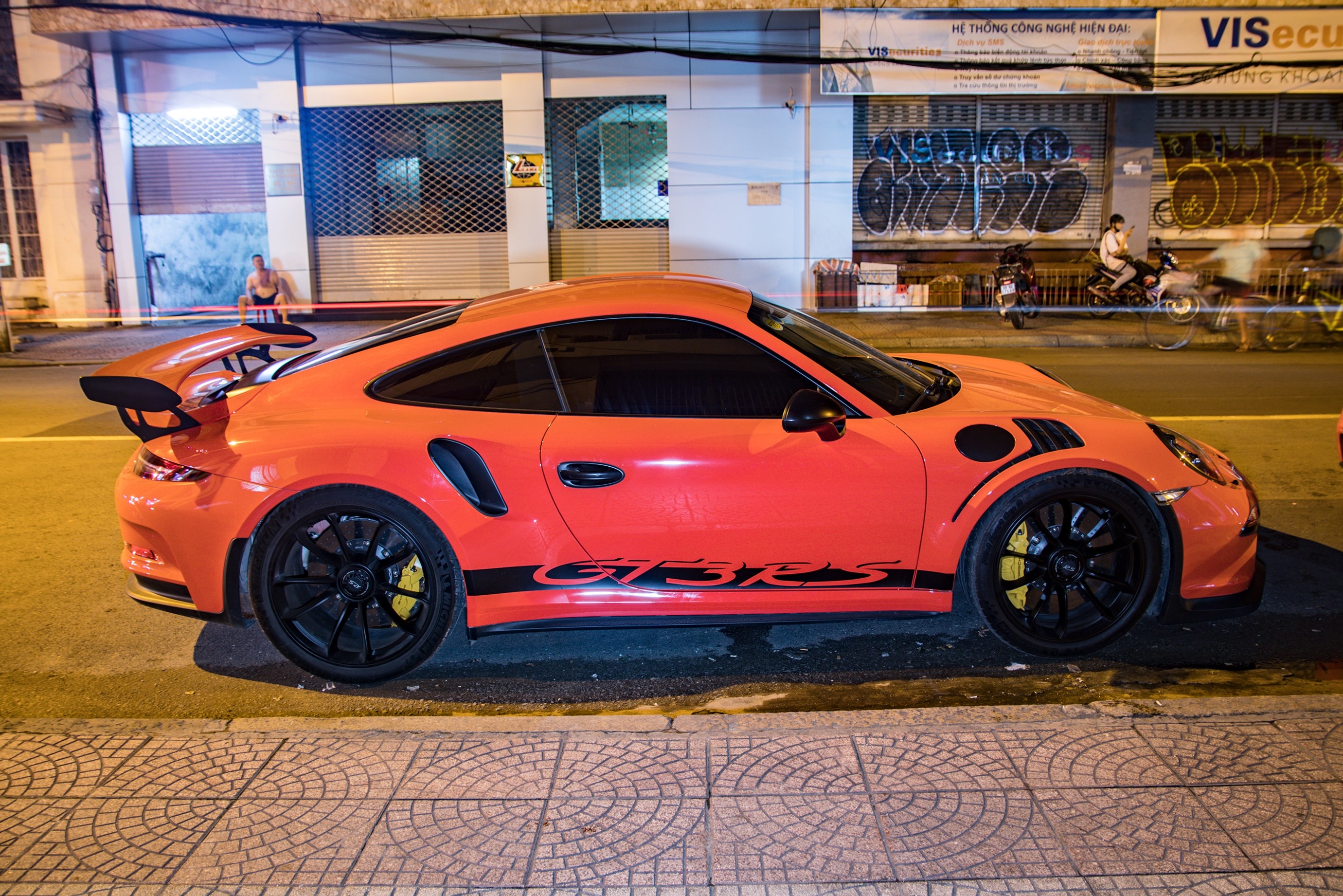 Porsche 911 GT3 RS cua Dang Le Nguyen Vu tai xuat anh 5