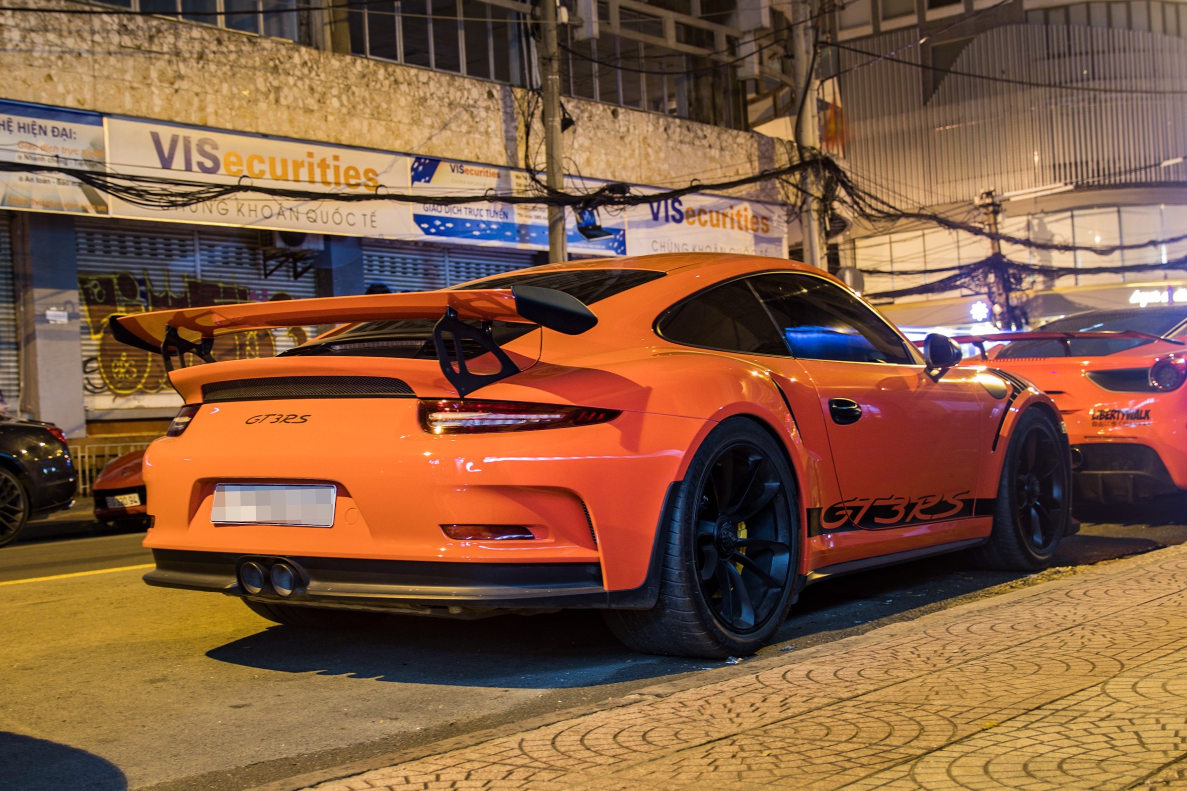 Porsche 911 GT3 RS cua Dang Le Nguyen Vu tai xuat anh 2