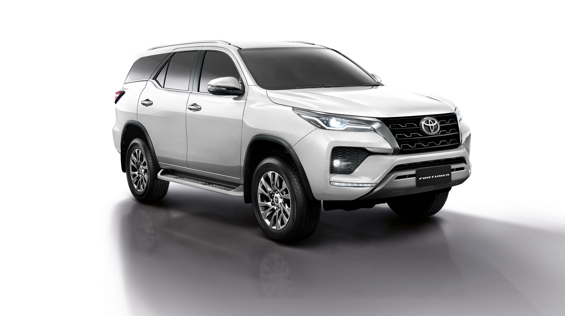 Toyota Fortuner 2021 ra mat anh 1