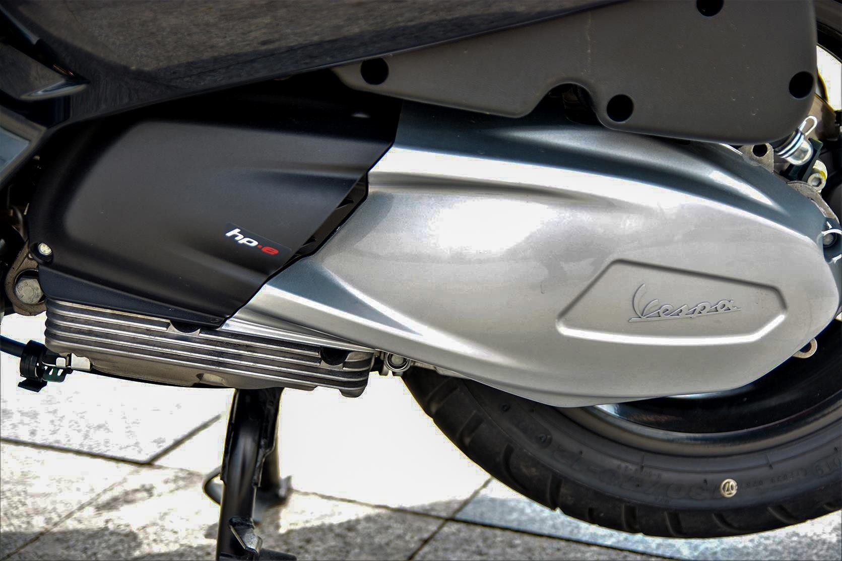 Vespa Sei Giorni II có gì hơn GTS Super Tech 300? ảnh 20 Vespa Sei Giorni II co gi hon GTS Super Tech 300? anh 20