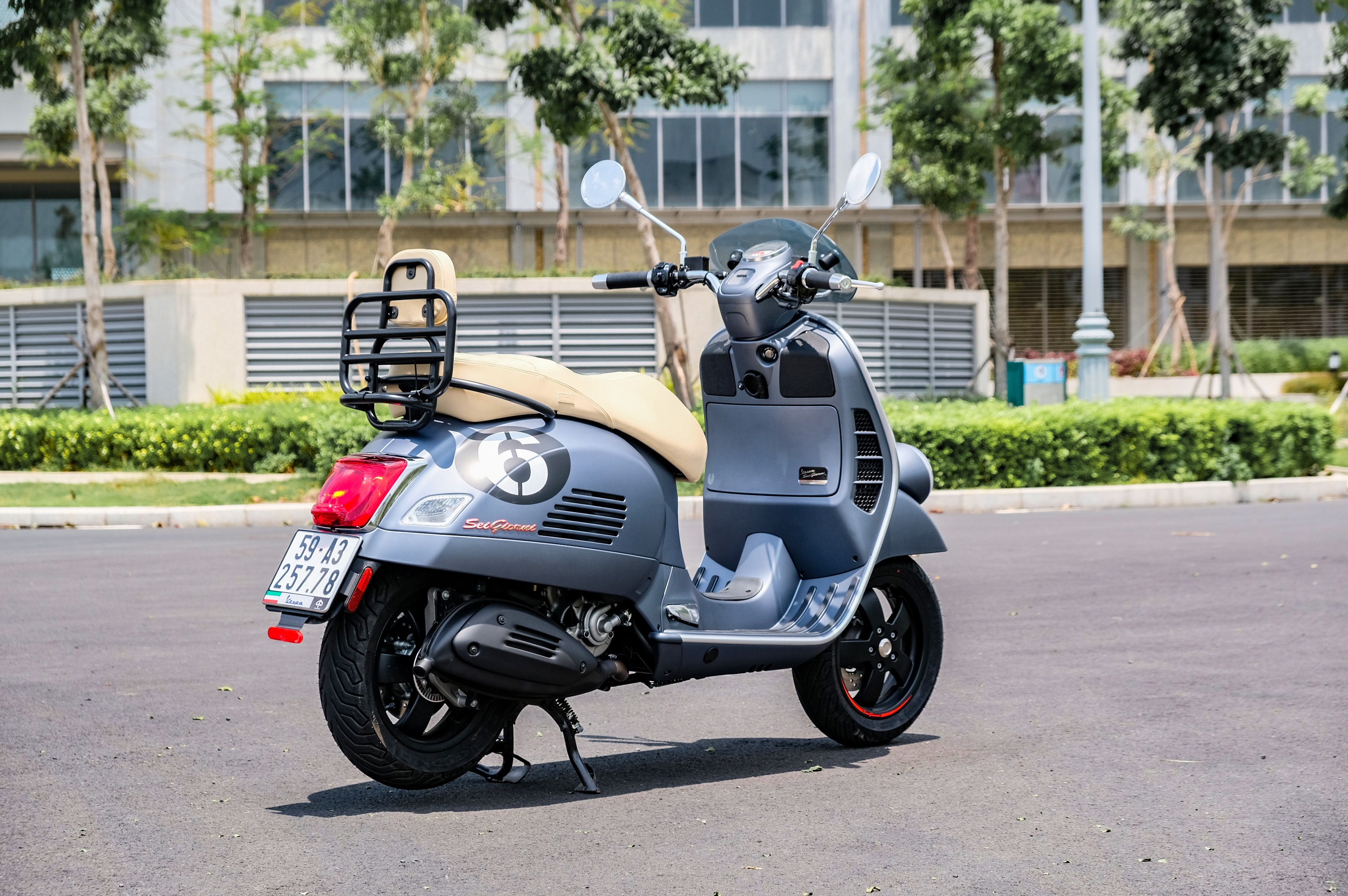 Chi tiet Vespa Sei Giorni II tai VN anh 2