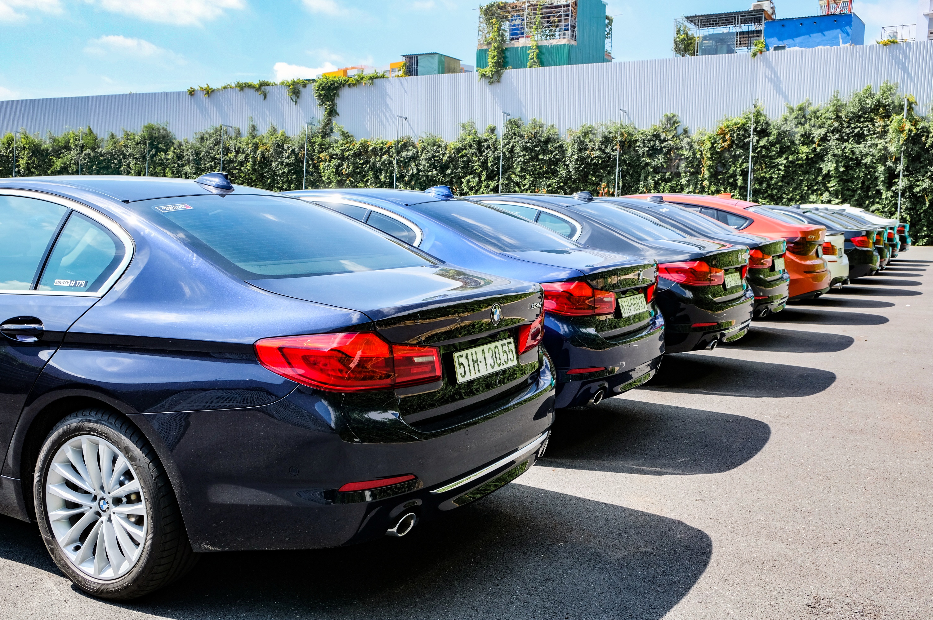 Hang chuc chiec BMW tu hop anh 2