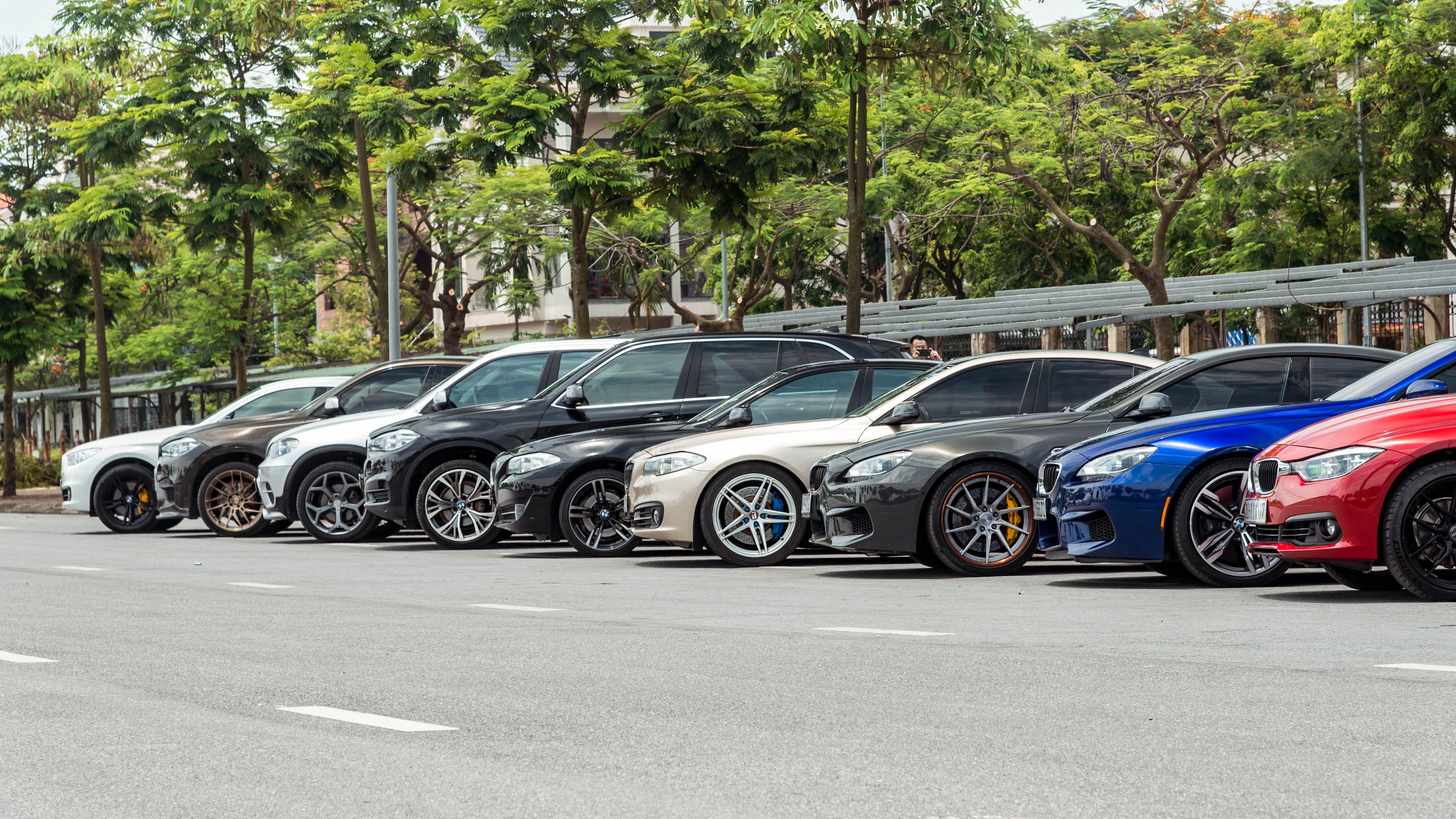 Hang chuc chiec BMW tu hop anh 11