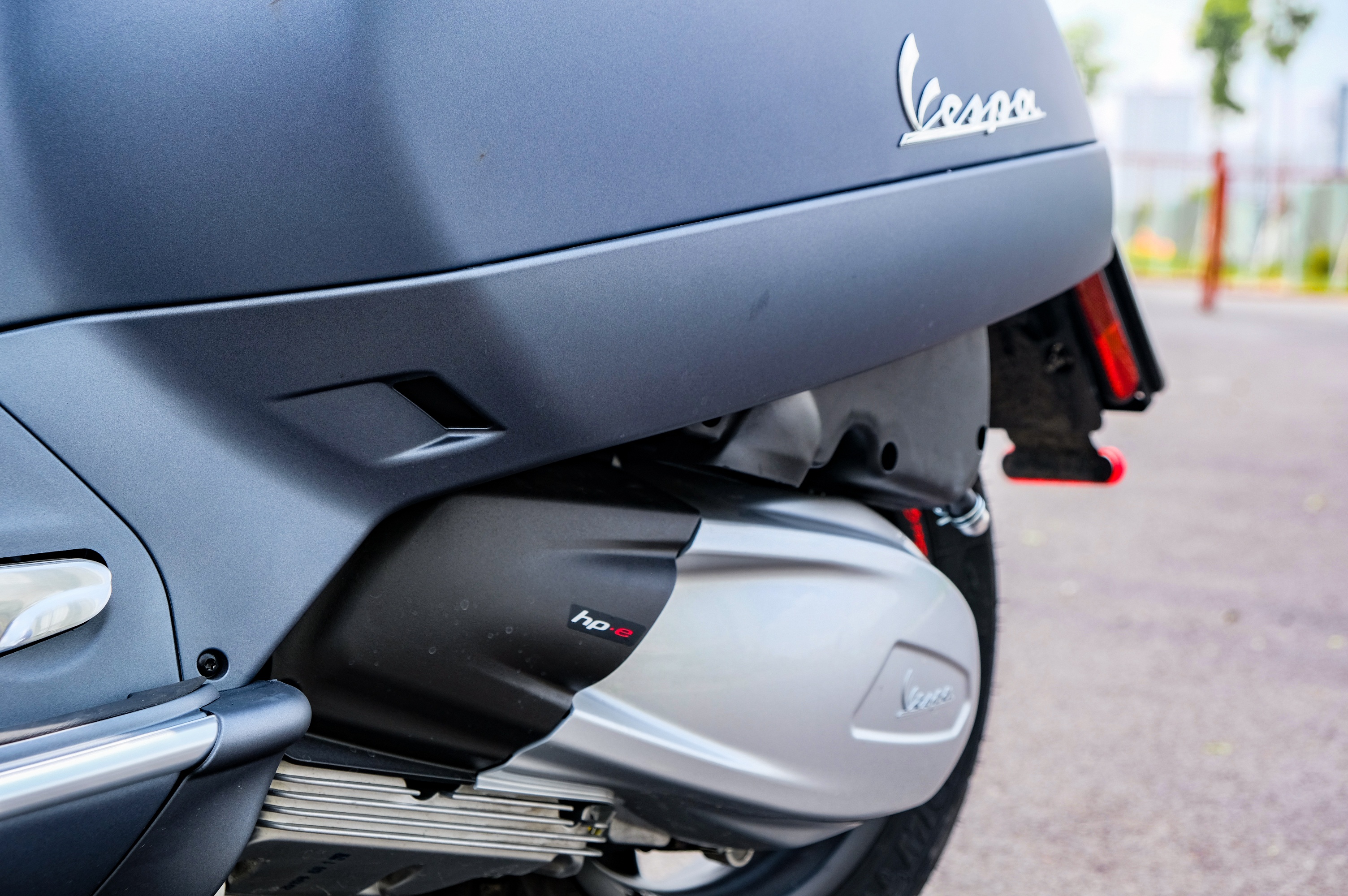 Vespa Sei Giorni II có đủ sức đe dọa Honda SH 300i ảnh 11 Vespa Sei Giorni II co du suc de doa Honda SH 300i anh 11