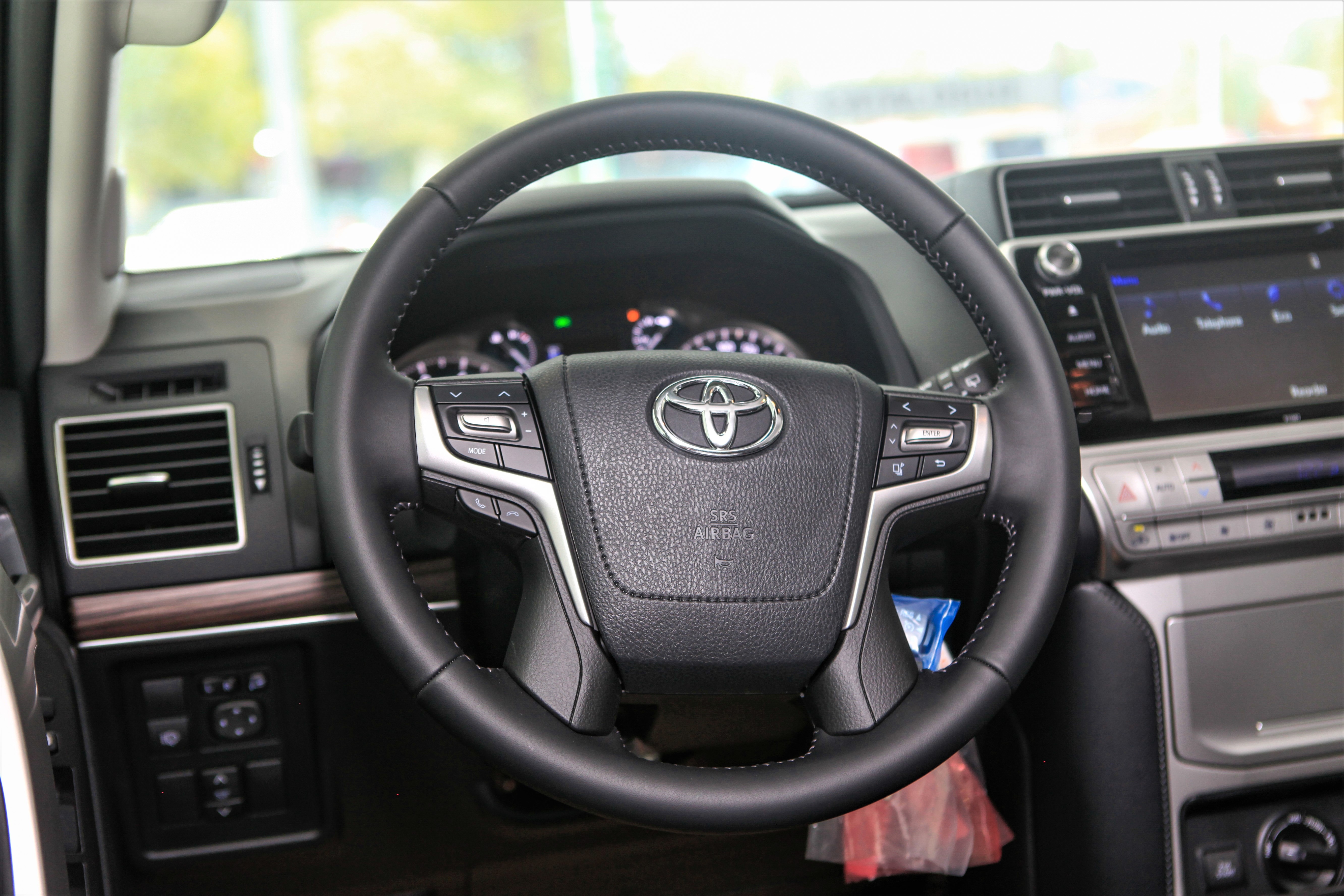 Toyota Land Cruiser Prado 2020 ra mắt ảnh 8 Toyota Land Cruiser Prado 2020 ra mat anh 8