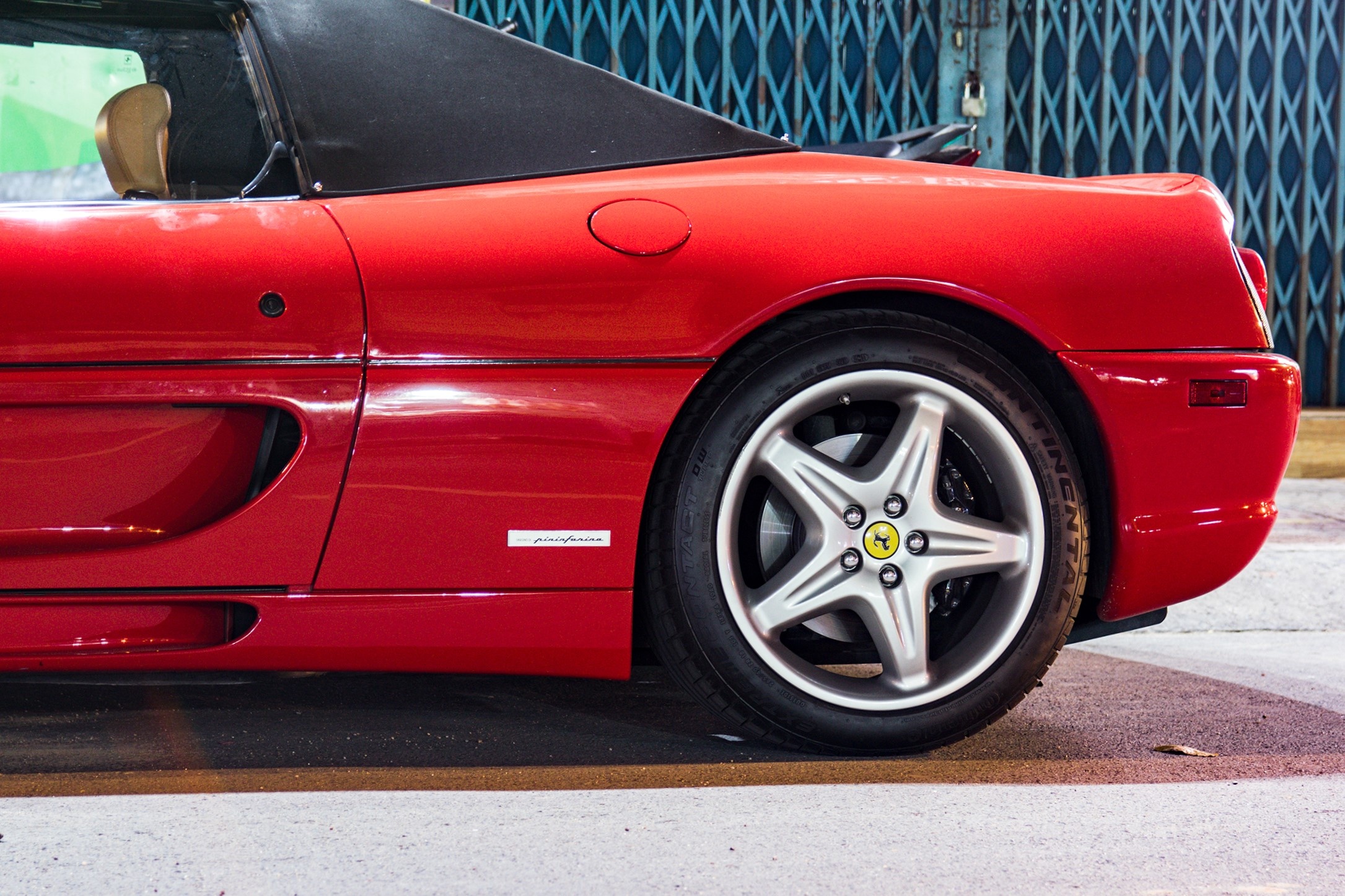 siêu xe Ferrari 355 F1 Spider hơn 20 năm tuổi ảnh 6 sieu xe Ferrari 355 F1 Spider hon 20 nam tuoi anh 6