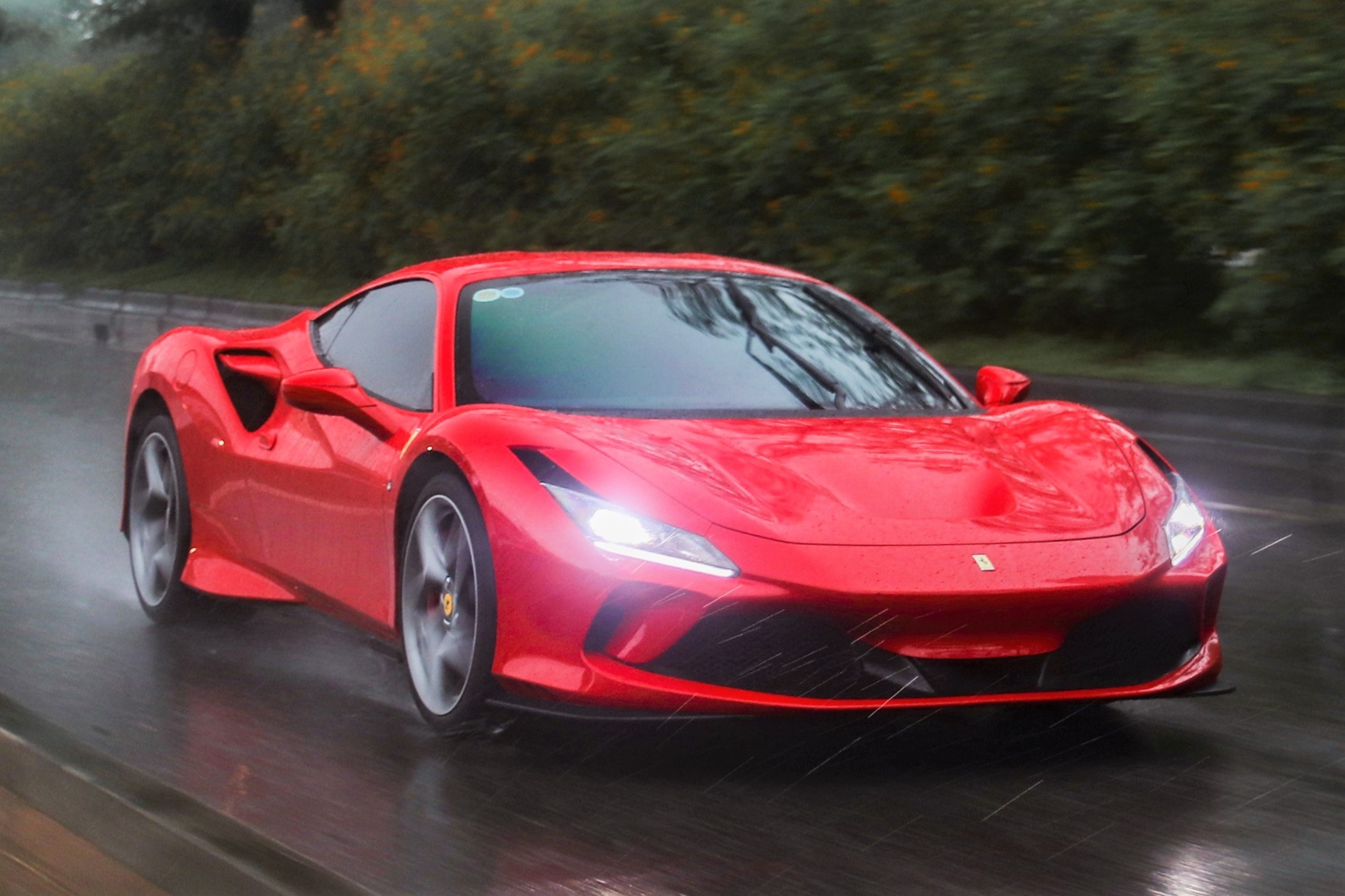 Chi tiet Ferrari F8 Tributo dau tien Viet Nam cua Cuong Do La hinh anh