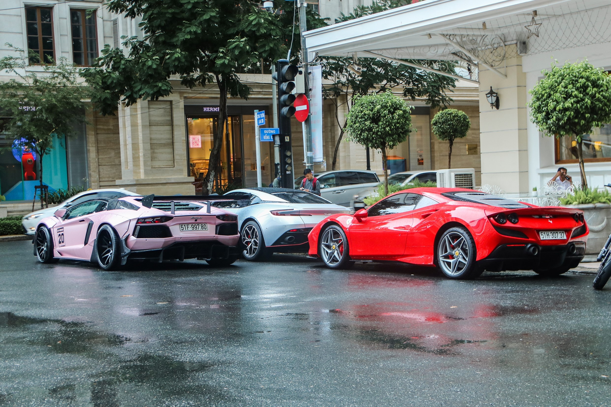 Dan sieu xe tram ty tu hop TP.HCM anh 2