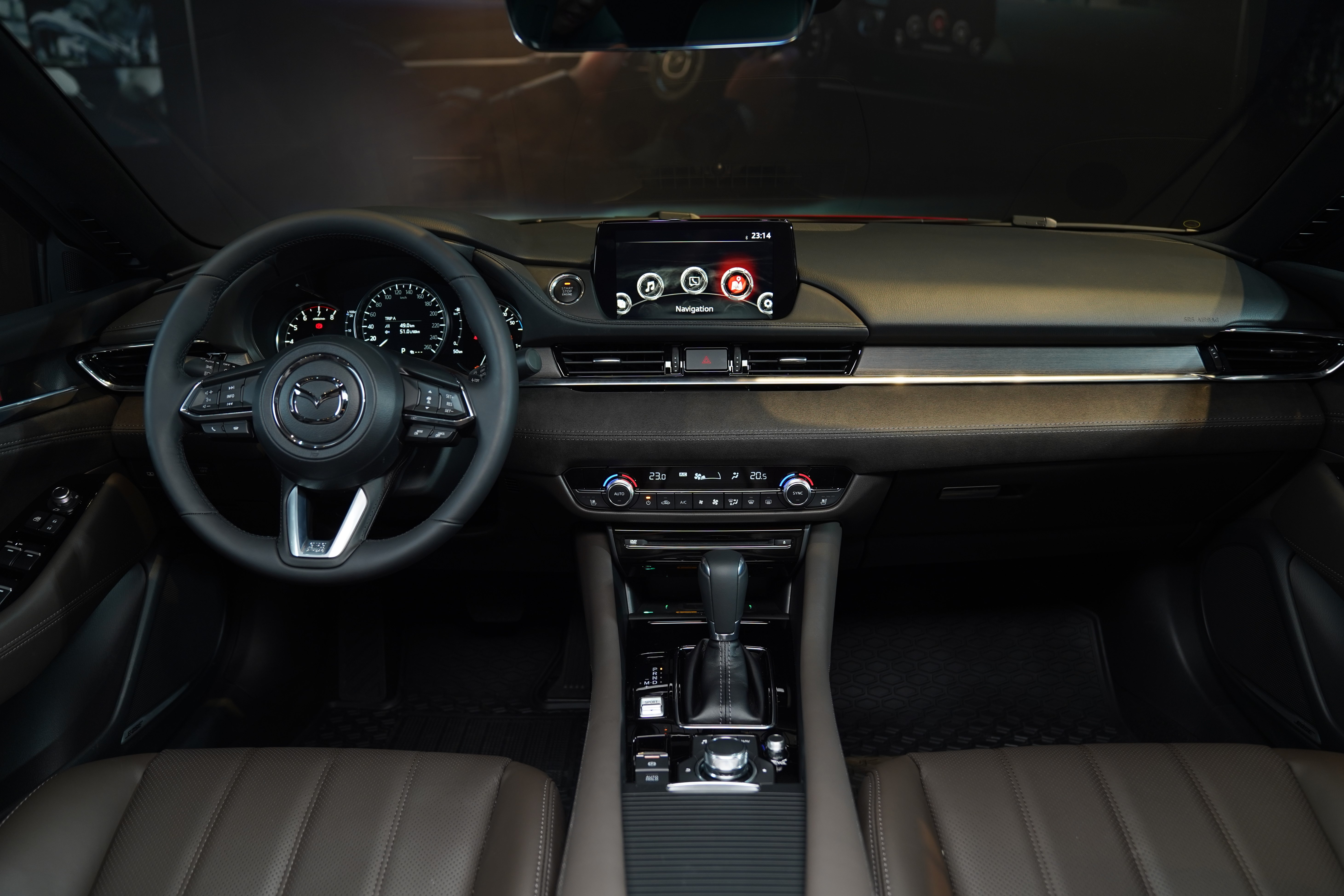 Mazda6 vua ra mat Viet Nam anh 8