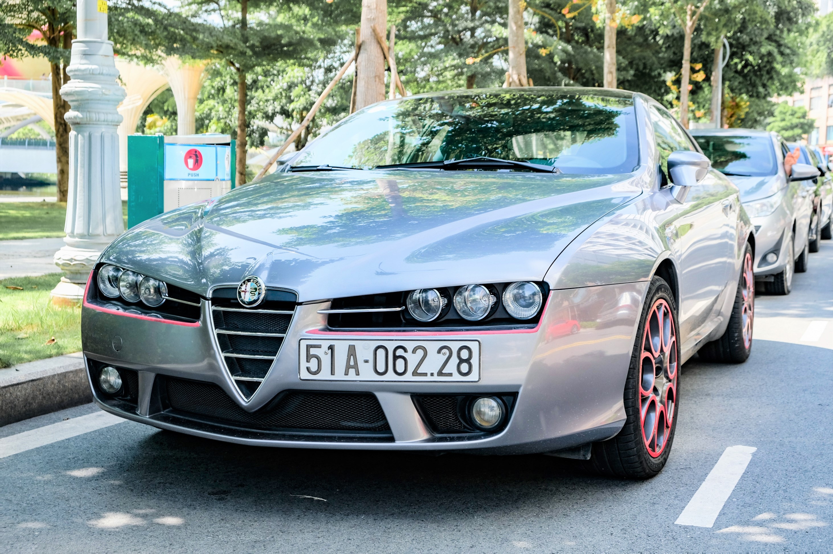 Bat gap Alfa Romeo Brera hang hiem hon 10 nam tuoi tai TP.HCM hinh anh