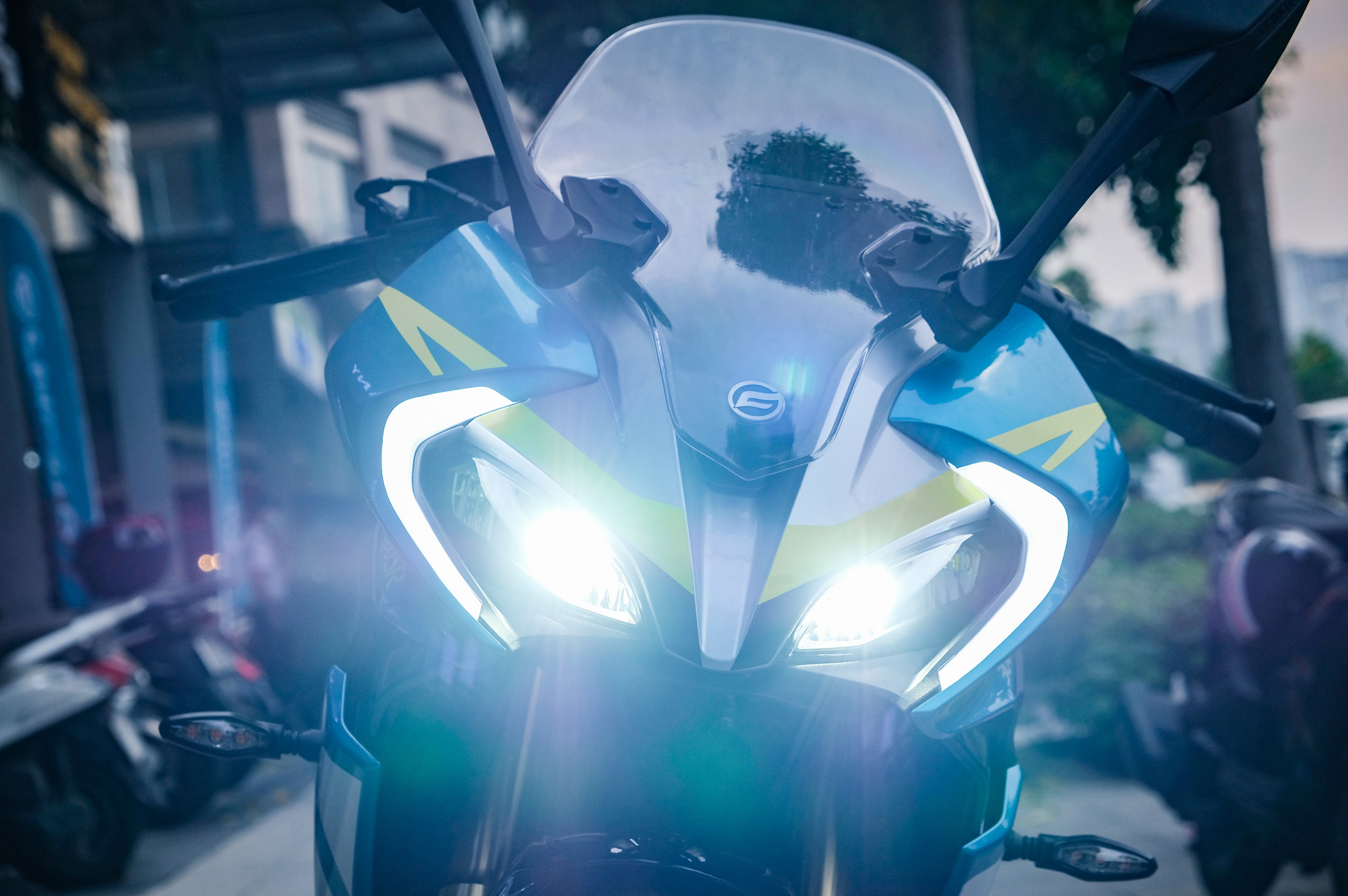 CFMoto 300SR tai Viet Nam anh 7