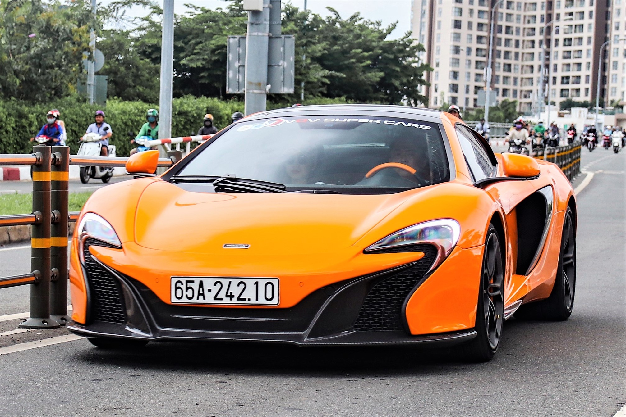 Chi tiet McLaren 650S Spider dau tien tai Can Tho hinh anh