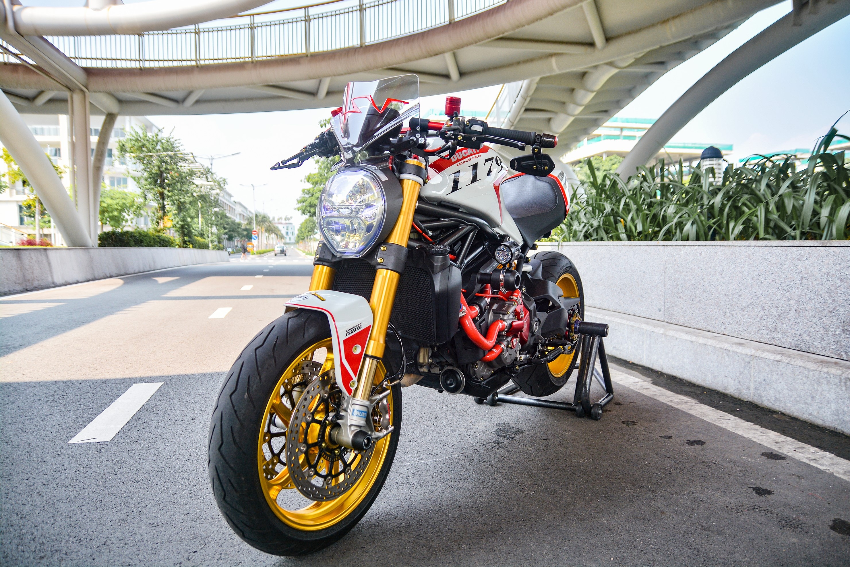 Ducati Monster 821 do len Monster 1200 anh 1