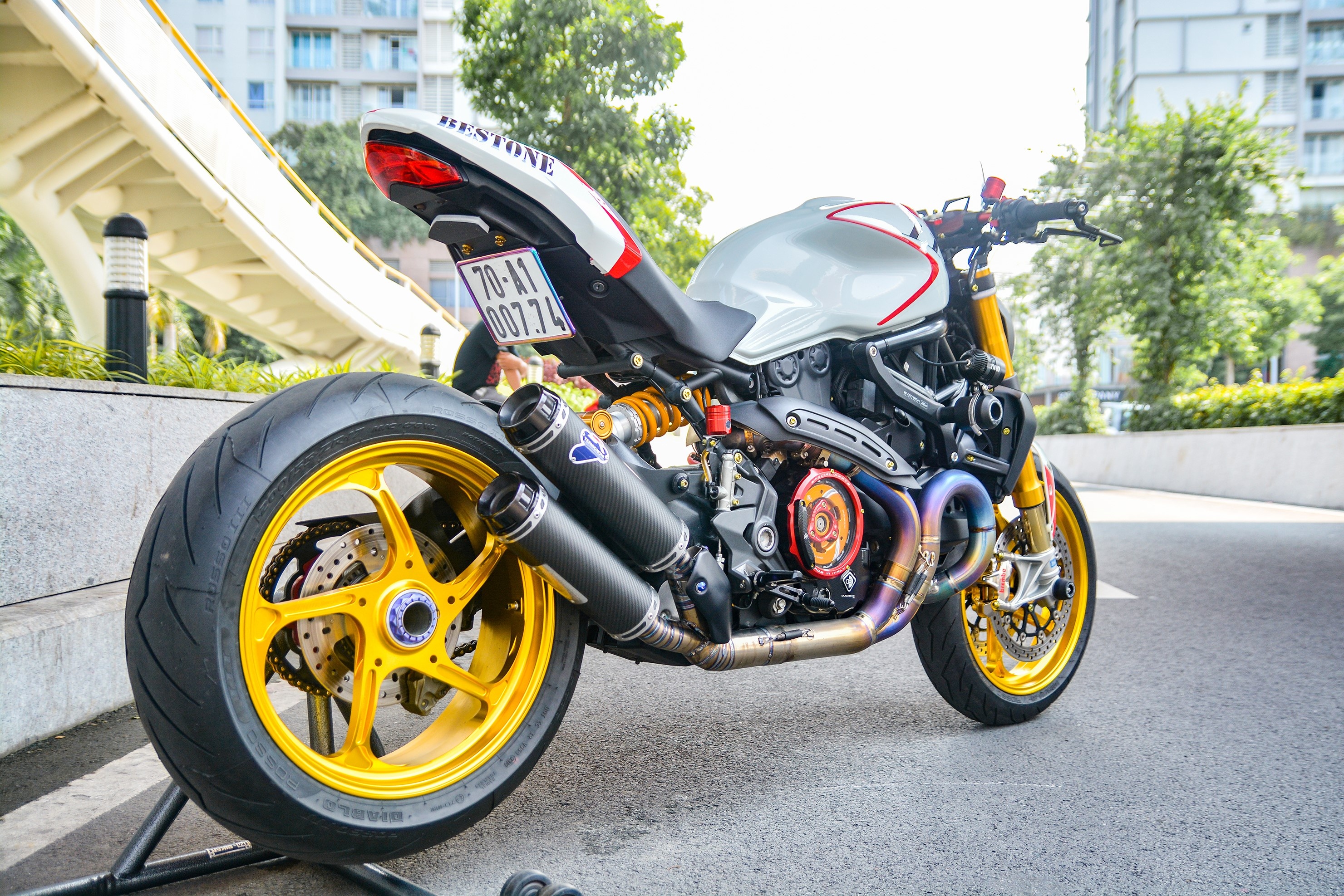 Ducati Monster 821 do len Monster 1200 anh 3