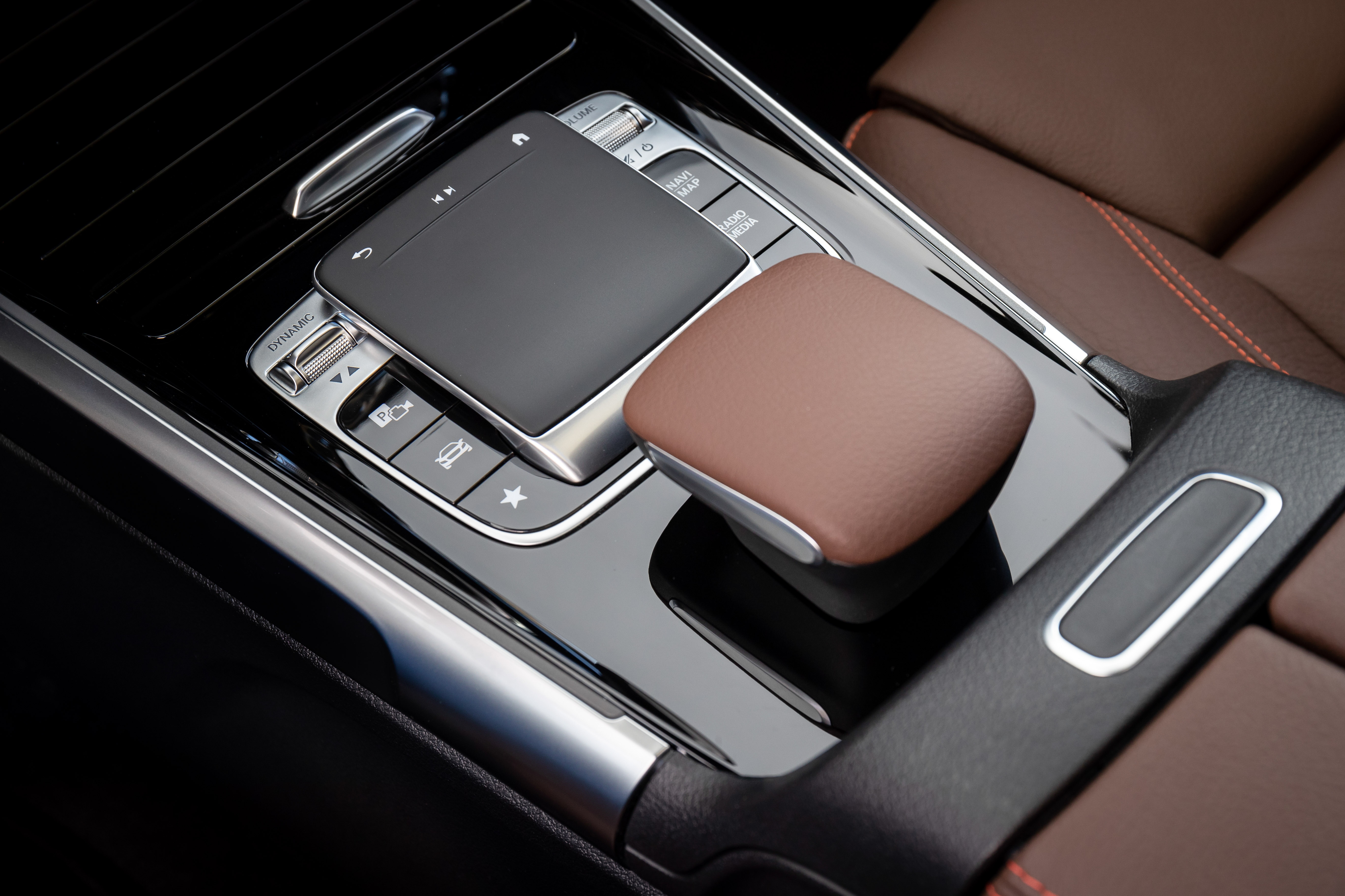 Mercedes-Benz GLB ra mat Thai Lan anh 9