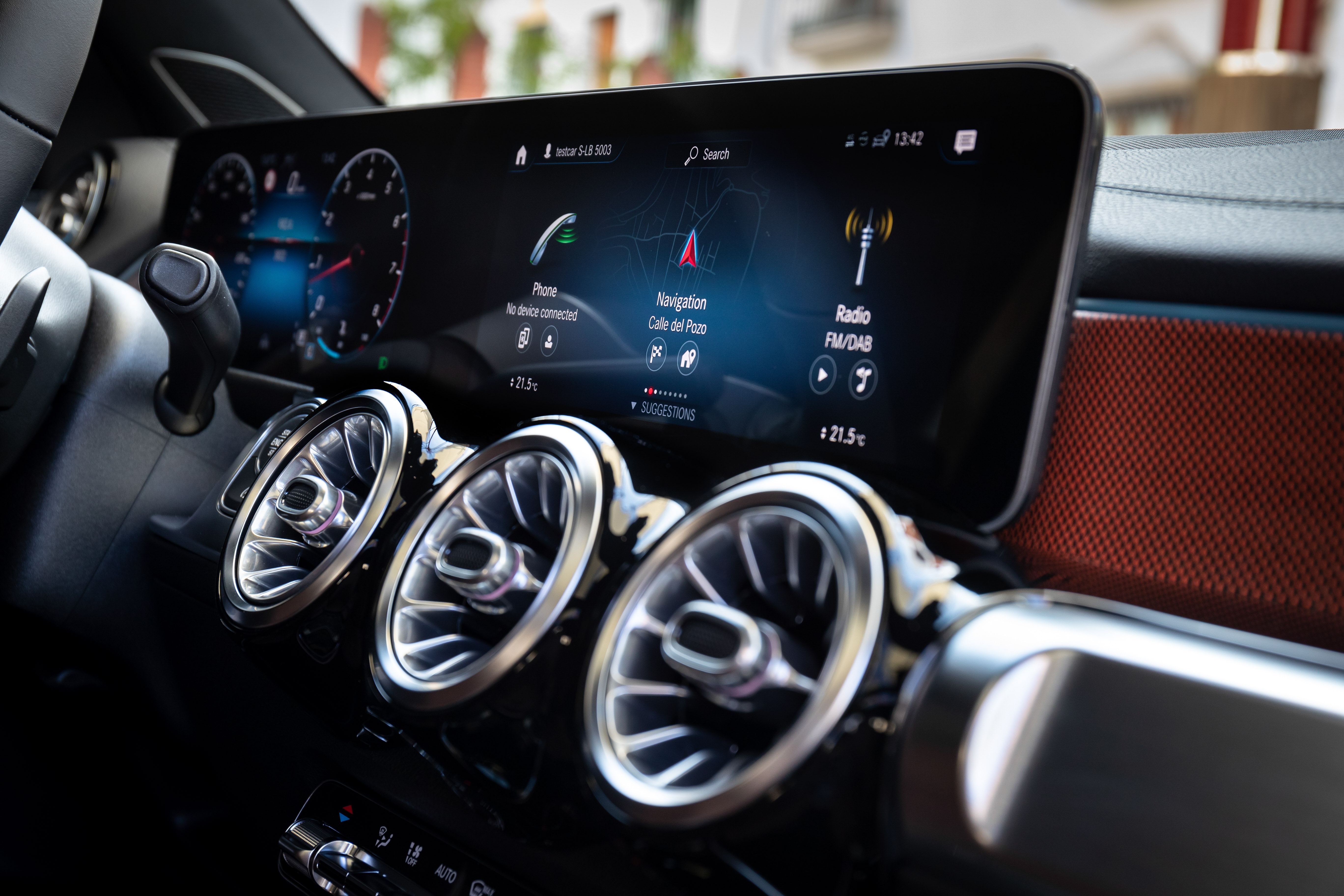 Mercedes-Benz GLB ra mat Thai Lan anh 6