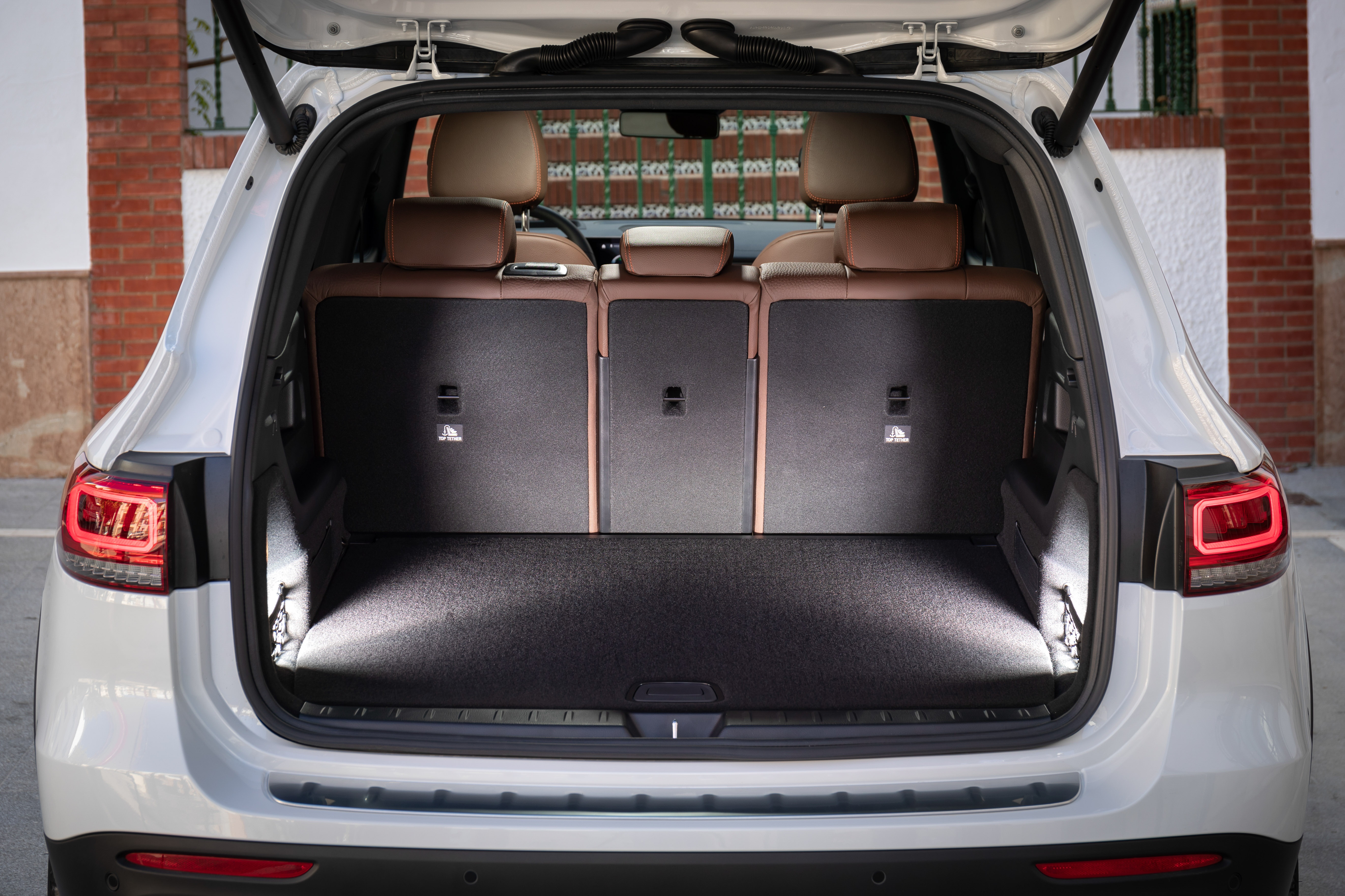 Mercedes-Benz GLB ra mat Thai Lan anh 8