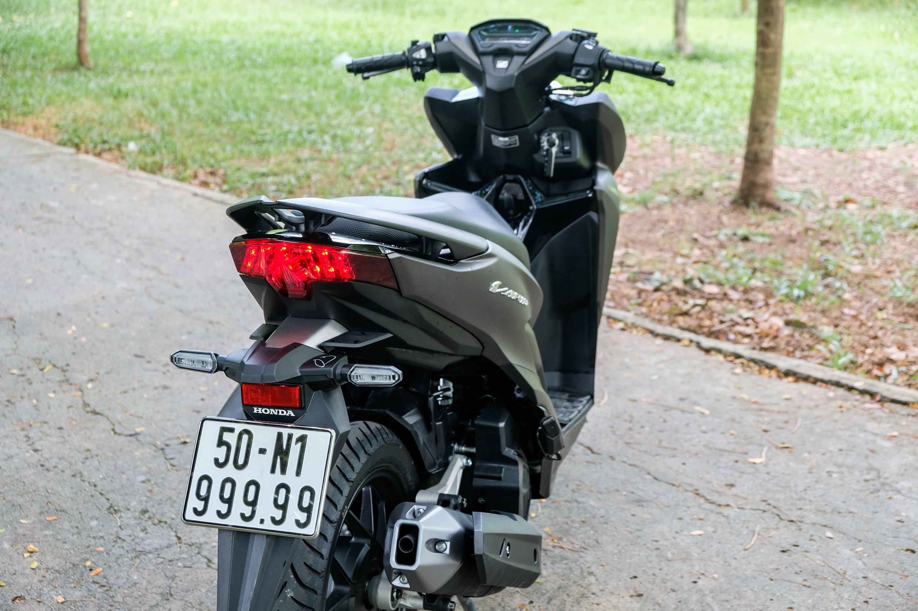 Chiec Honda Vario bien so 99999 rao gia 900 trieu tai TP.HCM hinh anh